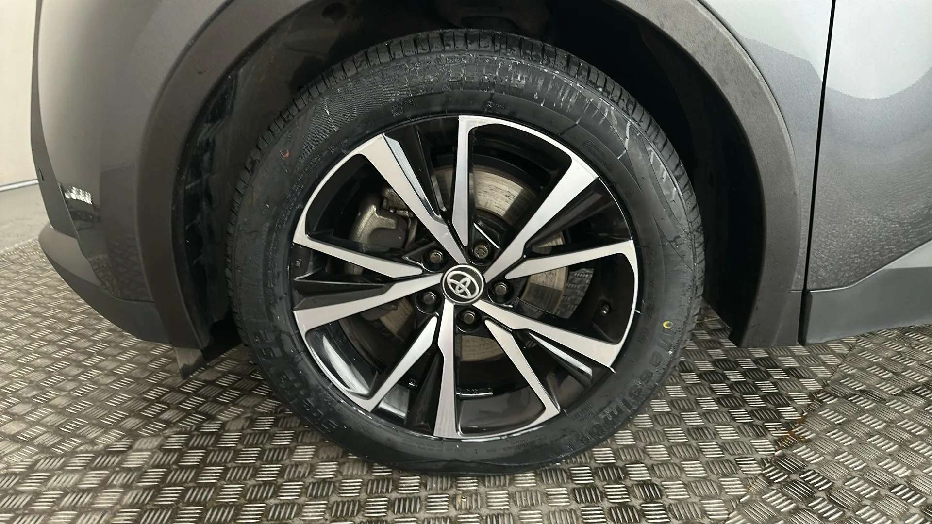 2025 TOYOTA C-HR 2025 TOYOTA C-HR