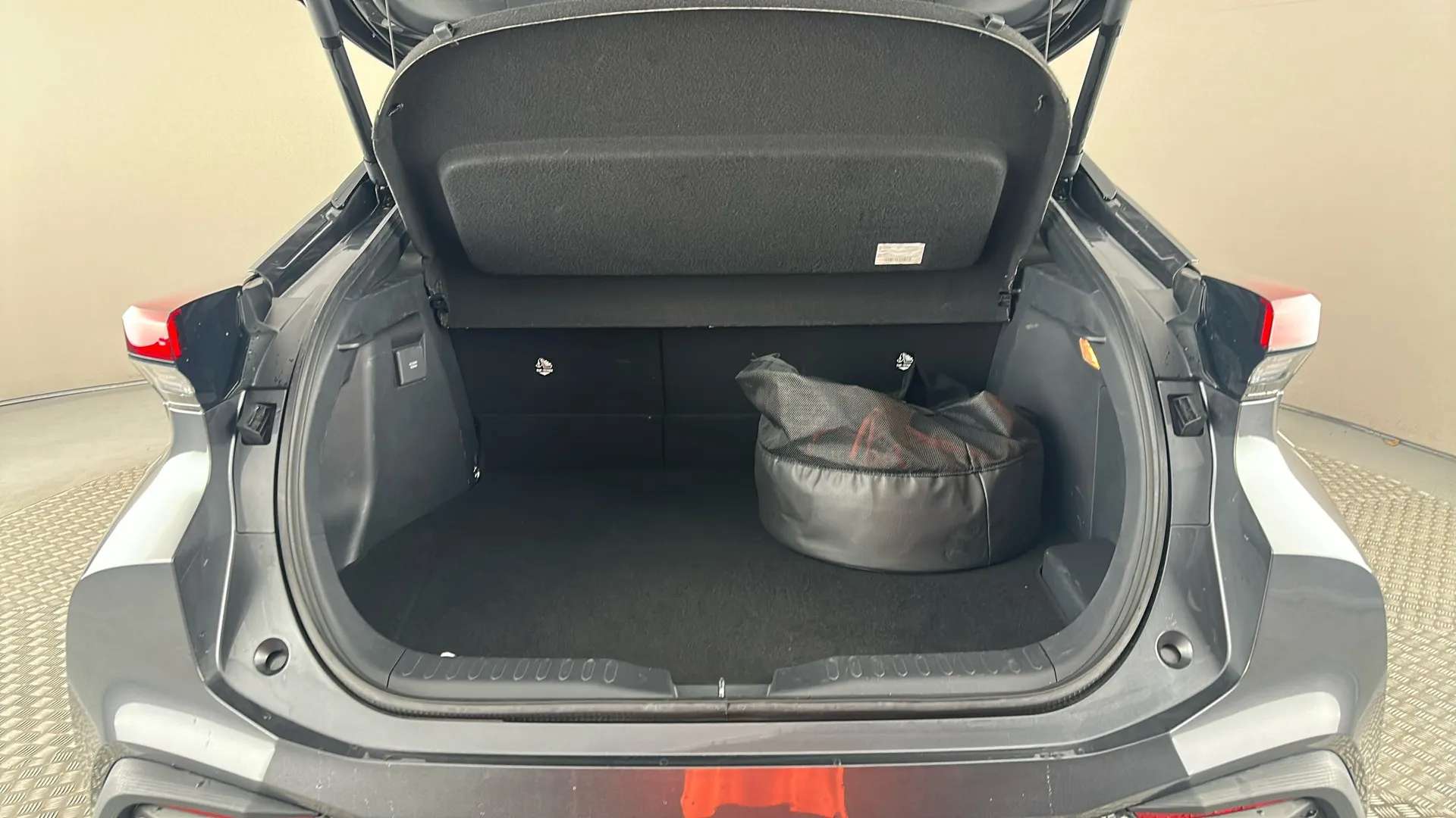 2025 TOYOTA C-HR 2025 TOYOTA C-HR
