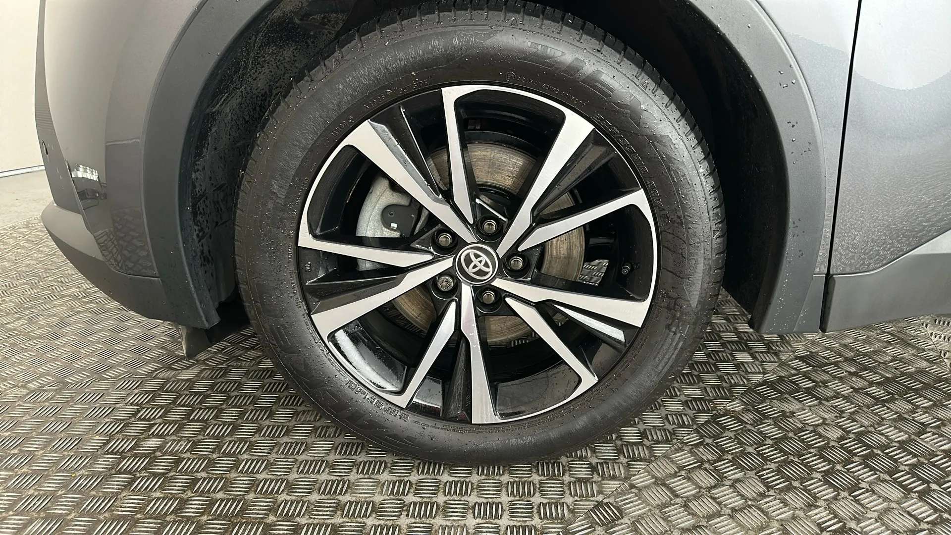 2025 TOYOTA C-HR 2025 TOYOTA C-HR