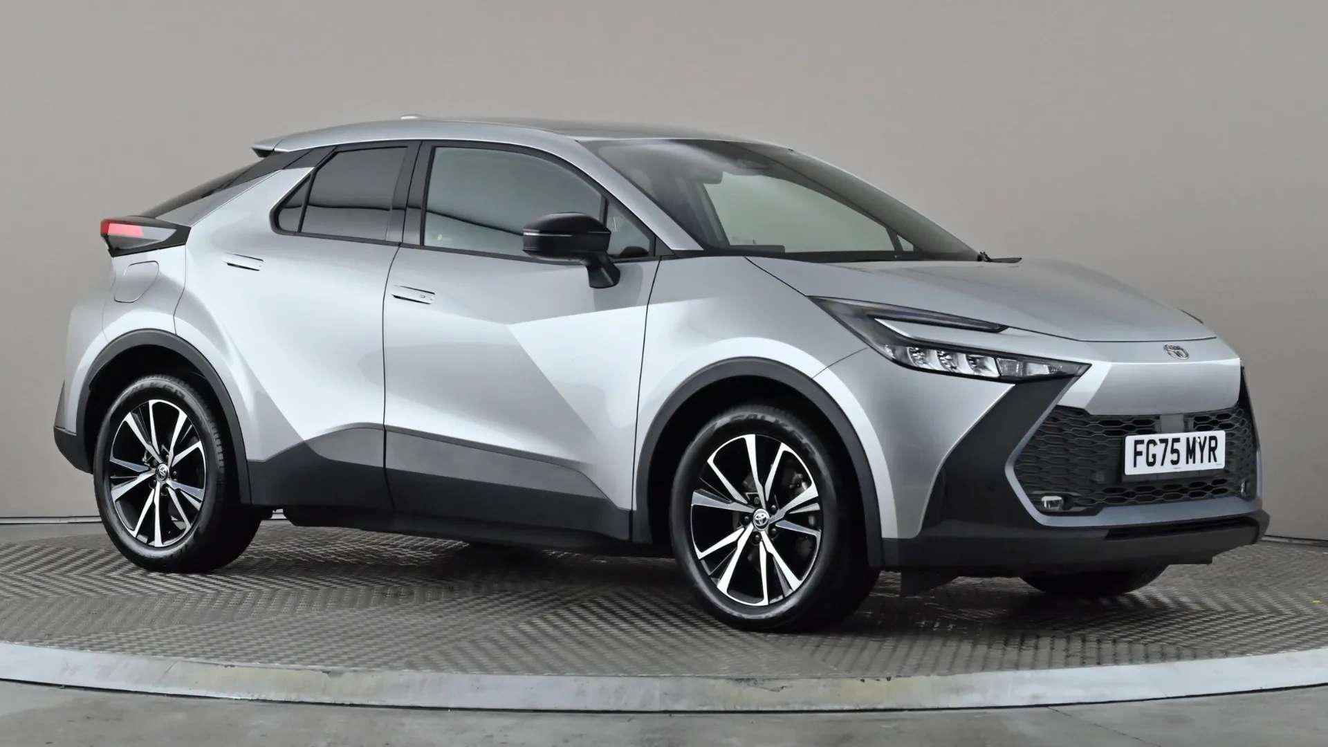 A 2025 TOYOTA C-HR 2.0 PHEV Design CVT A 2025 TOYOTA C-HR 2.0 PHEV Design CVT