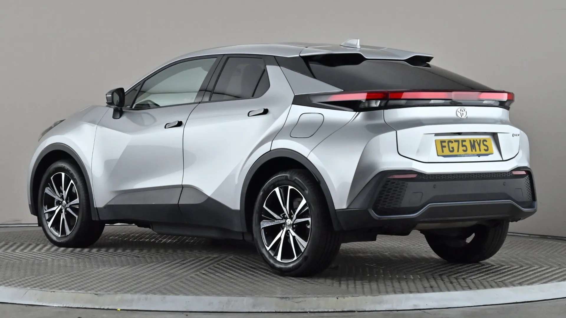 A 2025 TOYOTA C-HR 2.0 PHEV Design CVT A 2025 TOYOTA C-HR 2.0 PHEV Design CVT