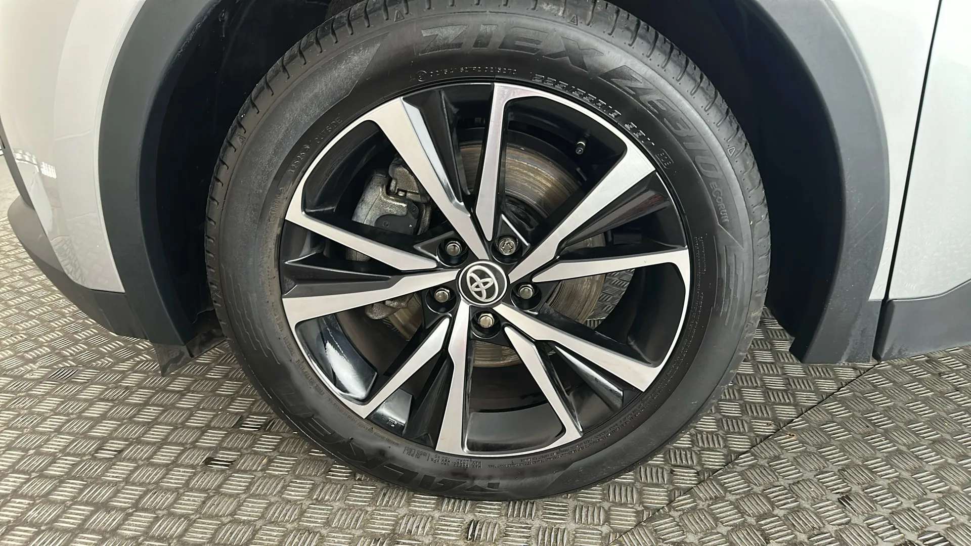 2025 TOYOTA C-HR 2025 TOYOTA C-HR