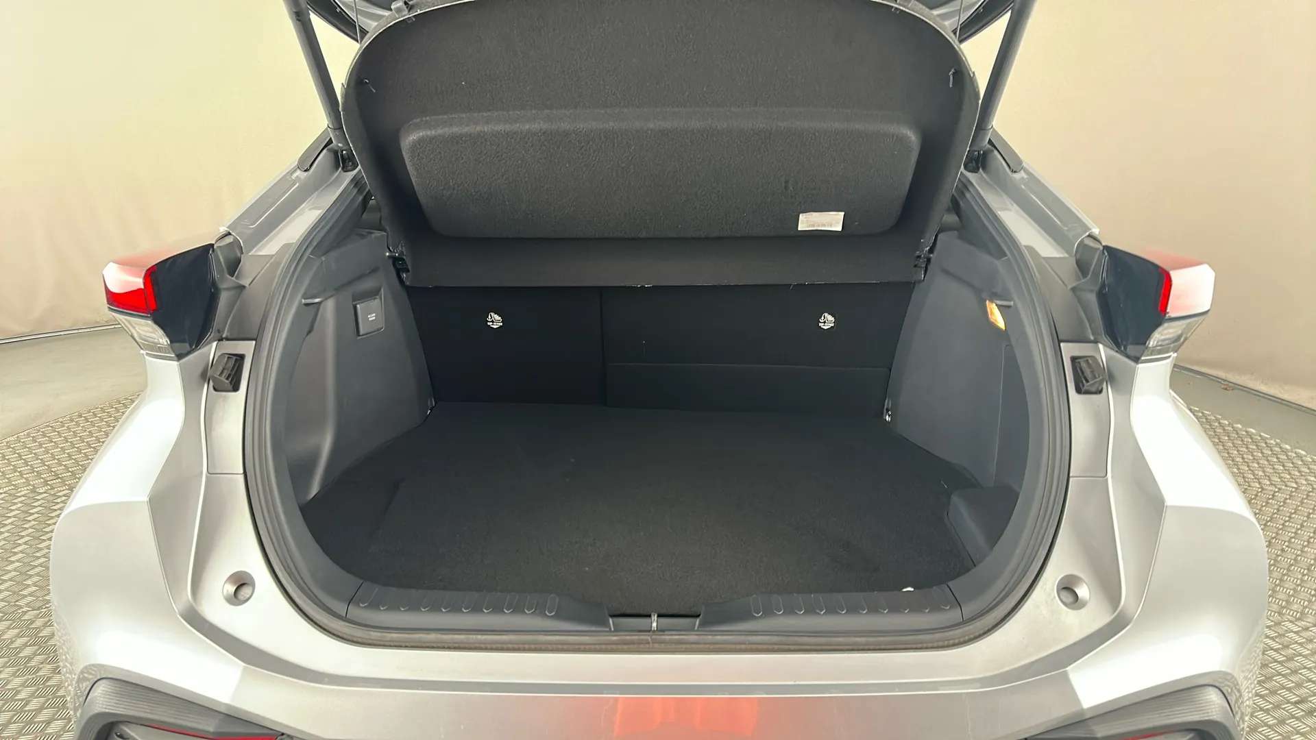 2025 TOYOTA C-HR 2025 TOYOTA C-HR