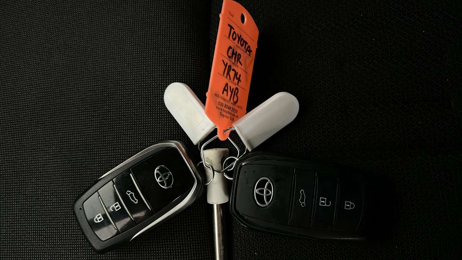 2024 TOYOTA C-HR 2024 TOYOTA C-HR