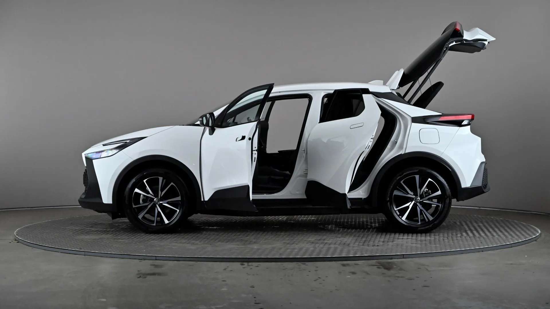 2024 TOYOTA C-HR 2024 TOYOTA C-HR