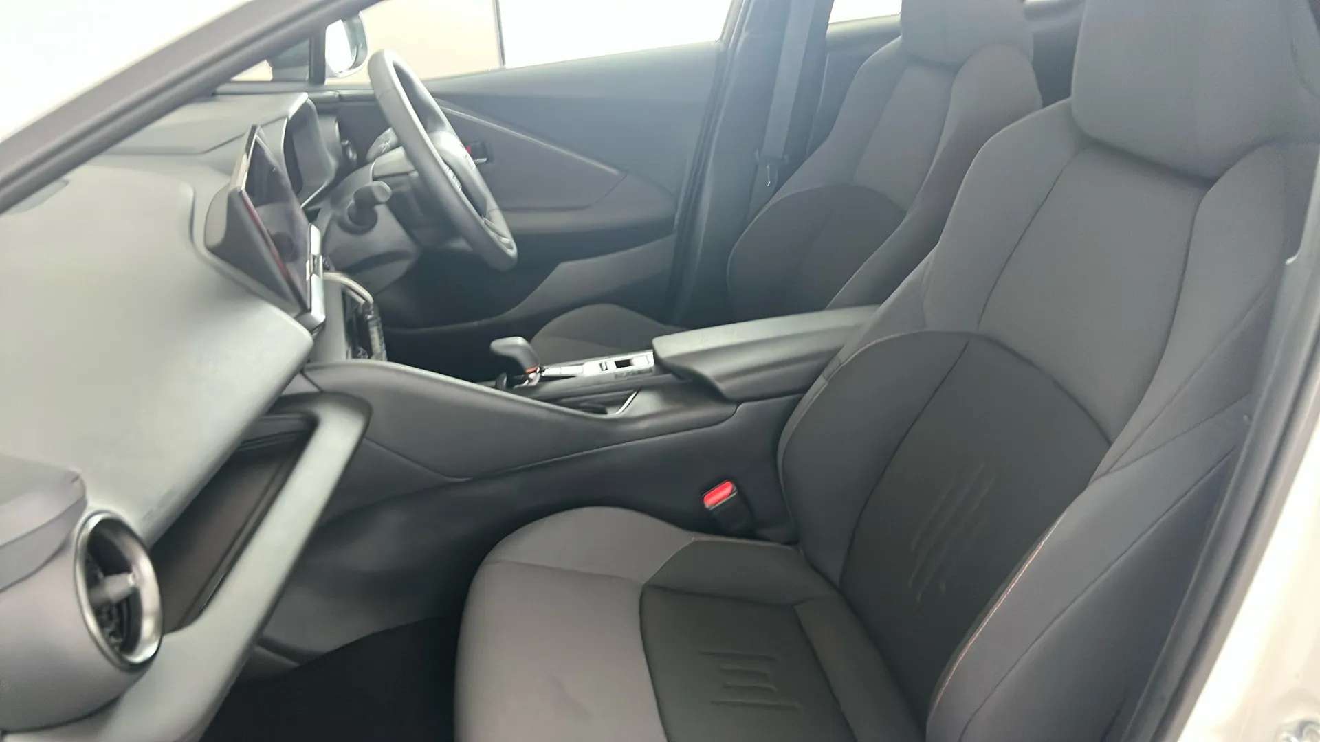 2024 TOYOTA C-HR 2024 TOYOTA C-HR