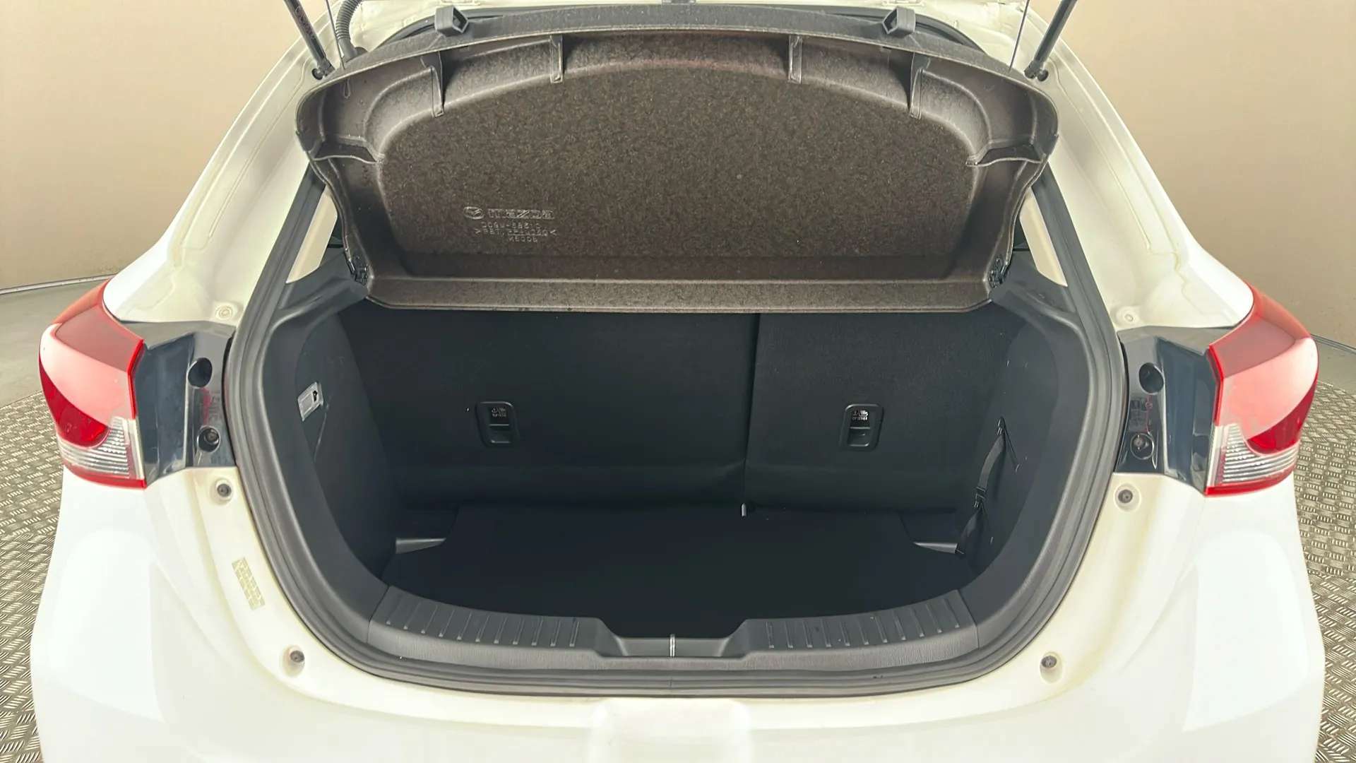 2023 MAZDA MAZDA2 2023 MAZDA MAZDA2