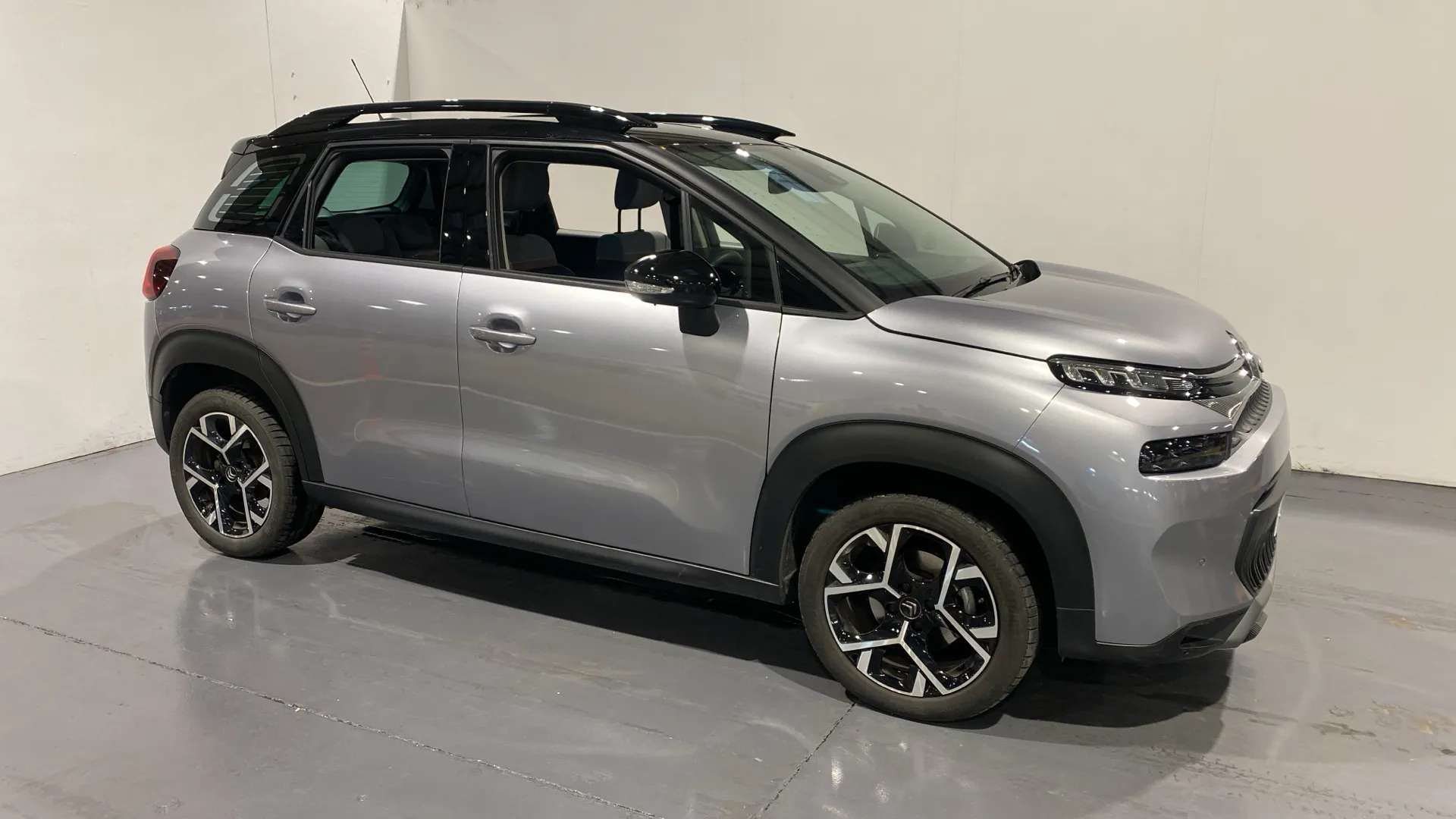 A 2022 CITROEN C3 AIRCROSS 1.2 PureTech 130 Shine Plus EAT6 A 2022 CITROEN C3 AIRCROSS 1.2 PureTech 130 Shine Plus EAT6