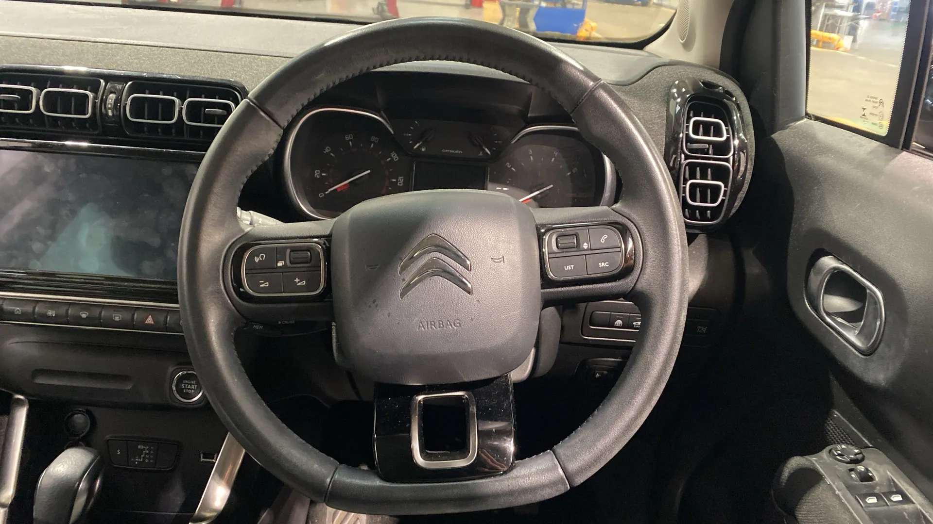 A 2022 CITROEN C3 AIRCROSS 1.2 PureTech 130 Shine Plus EAT6 A 2022 CITROEN C3 AIRCROSS 1.2 PureTech 130 Shine Plus EAT6