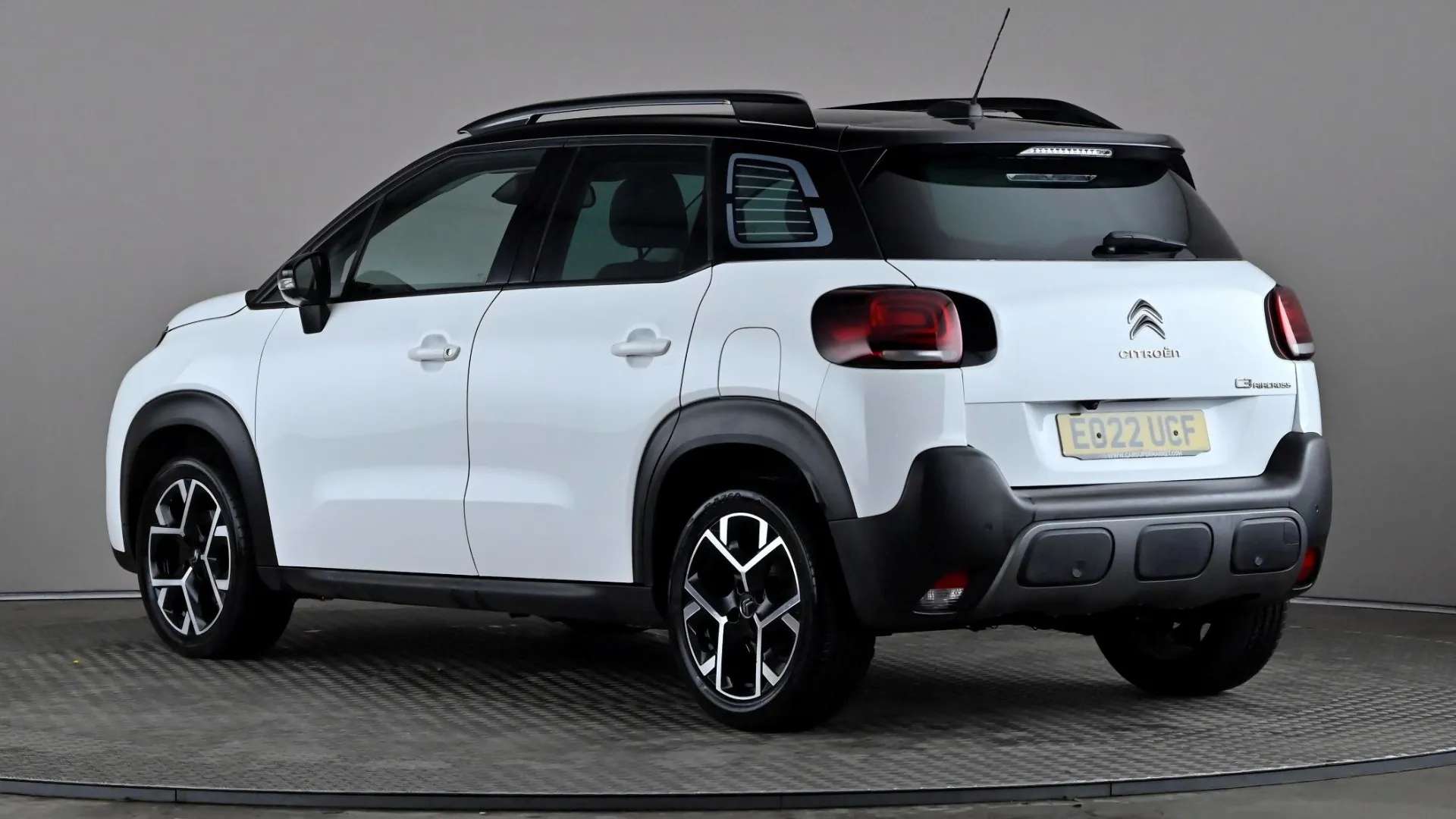 A 2022 CITROEN C3 AIRCROSS 1.2 PureTech 130 Shine Plus EAT6 A 2022 CITROEN C3 AIRCROSS 1.2 PureTech 130 Shine Plus EAT6