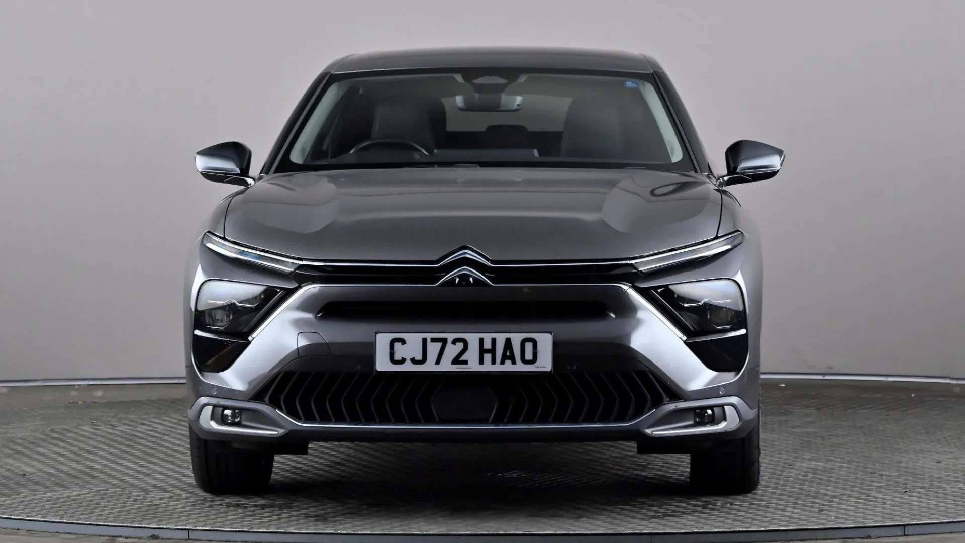 A 2023 CITROEN C5 X 1.2 PureTech 130 Shine Plus EAT8 A 2023 CITROEN C5 X 1.2 PureTech 130 Shine Plus EAT8