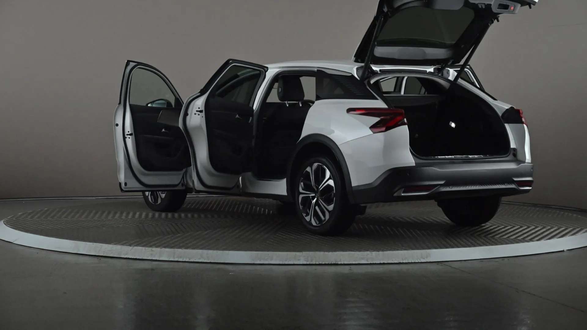 2023 CITROEN C5 X 2023 CITROEN C5 X