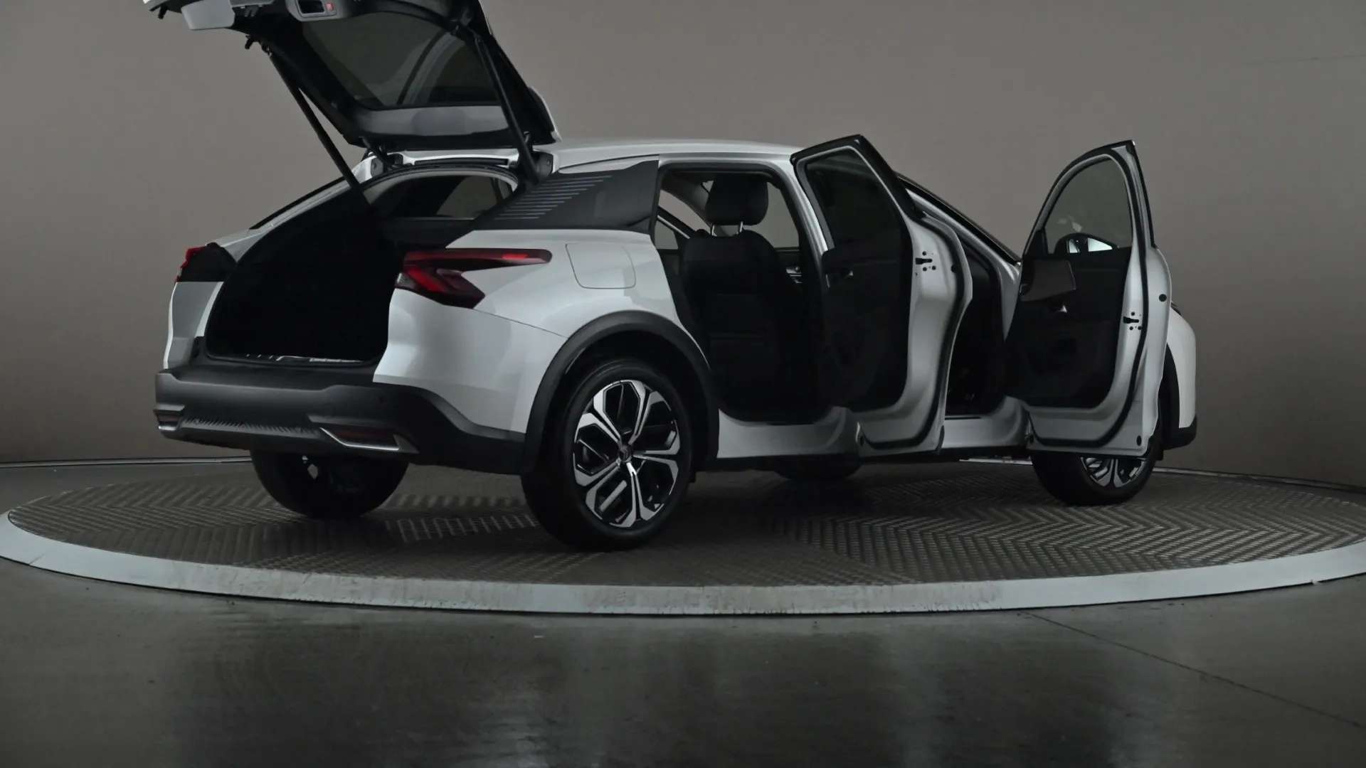 2023 CITROEN C5 X 2023 CITROEN C5 X