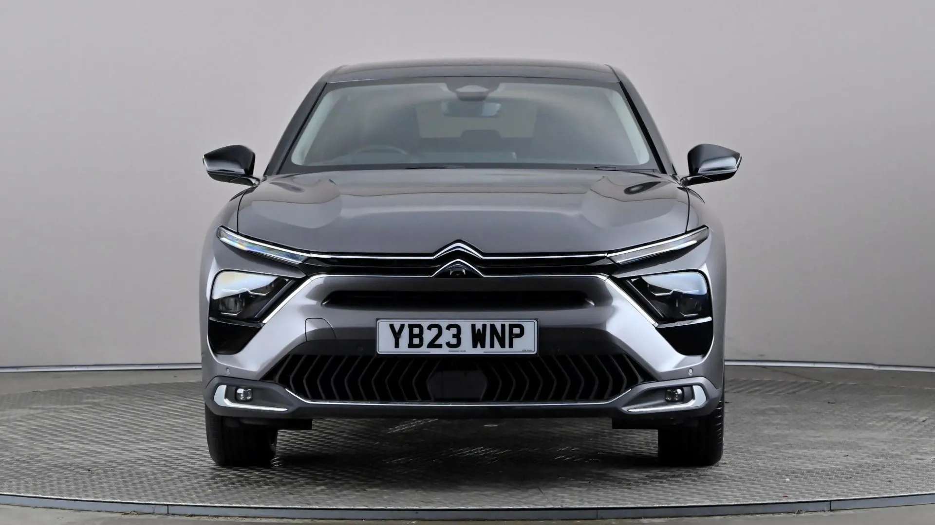 A 2023 CITROEN C5 X 1.2 PureTech 130 Shine Plus EAT8 A 2023 CITROEN C5 X 1.2 PureTech 130 Shine Plus EAT8