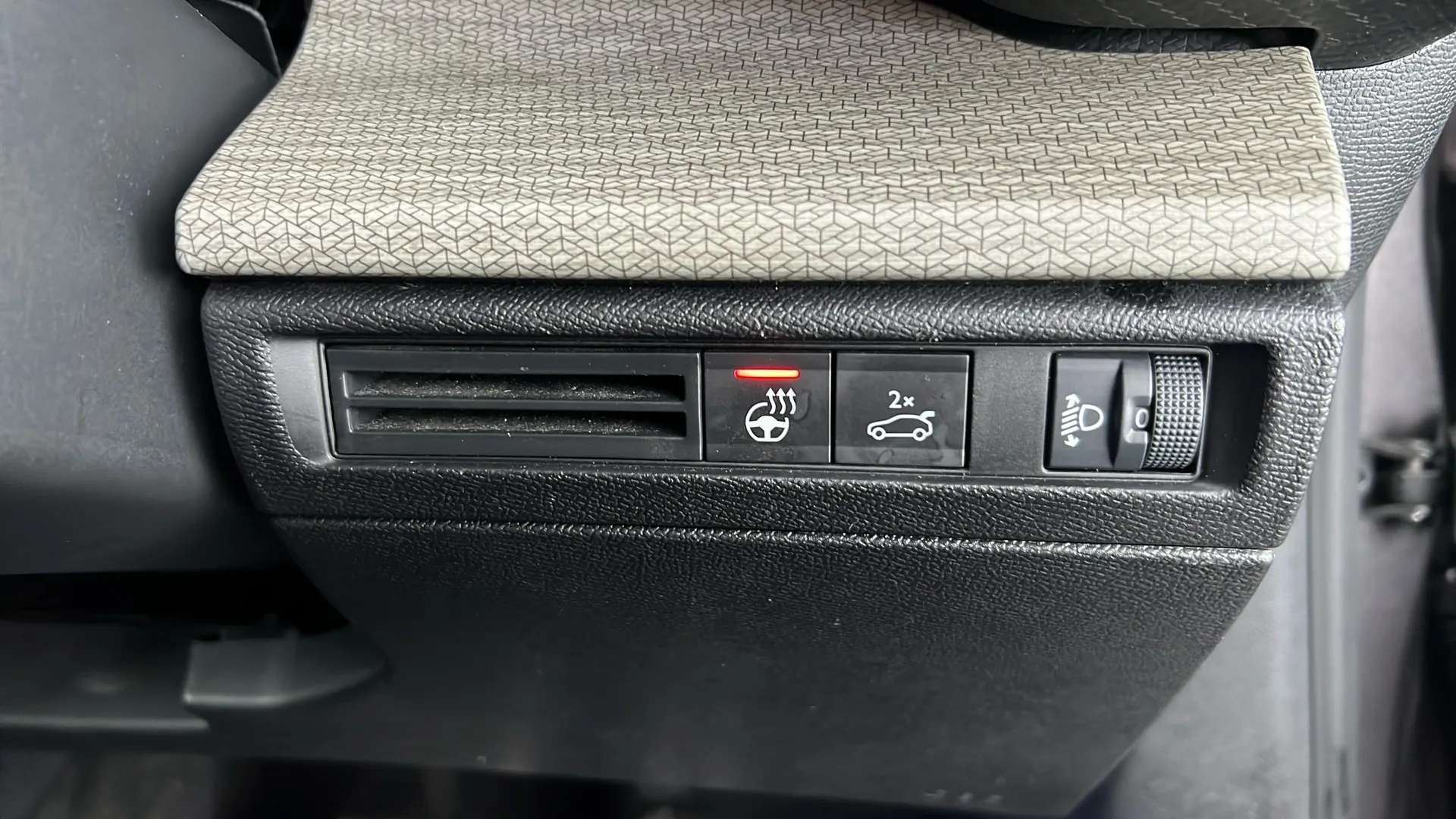 2023 CITROEN C5 X 2023 CITROEN C5 X