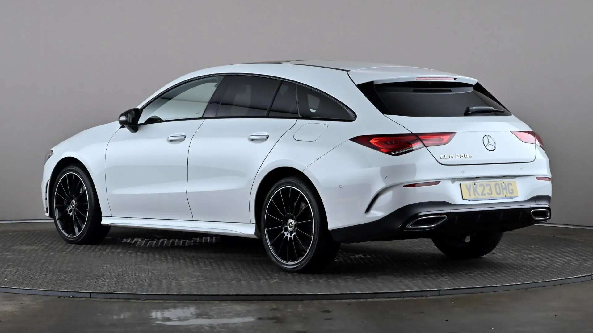 A 2023 MERCEDES-BENZ CLA CLASS CLA 250e AMG Line Premium + Night Ed Tip Auto A 2023 MERCEDES-BENZ CLA CLASS CLA 250e AMG Line Premium + Night Ed Tip Auto