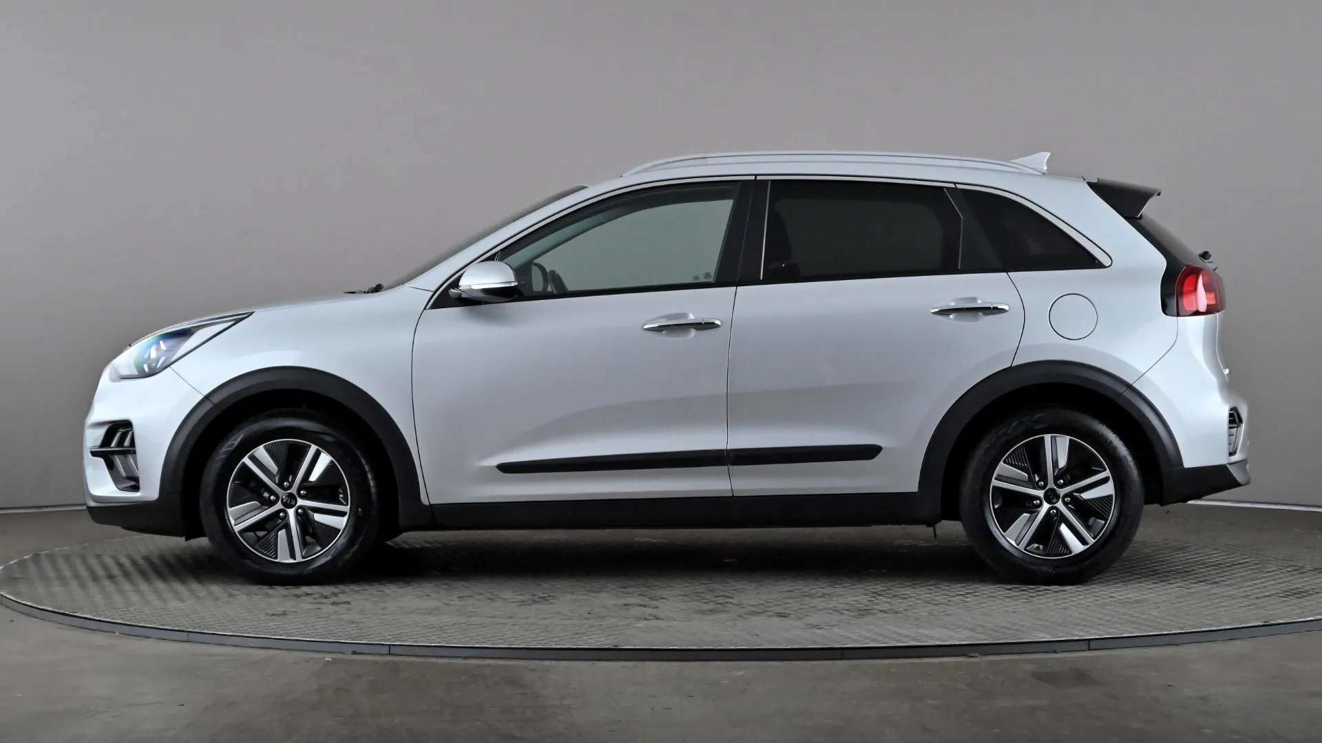 A 2021 KIA NIRO 1.6 GDi Hybrid 2 DCT A 2021 KIA NIRO 1.6 GDi Hybrid 2 DCT