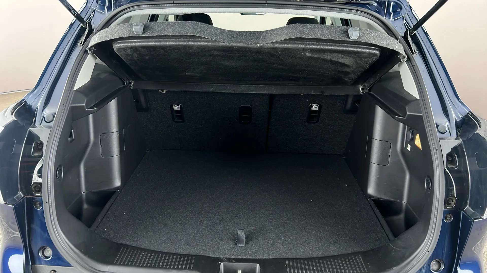 2023 SUZUKI S-CROSS 2023 SUZUKI S-CROSS