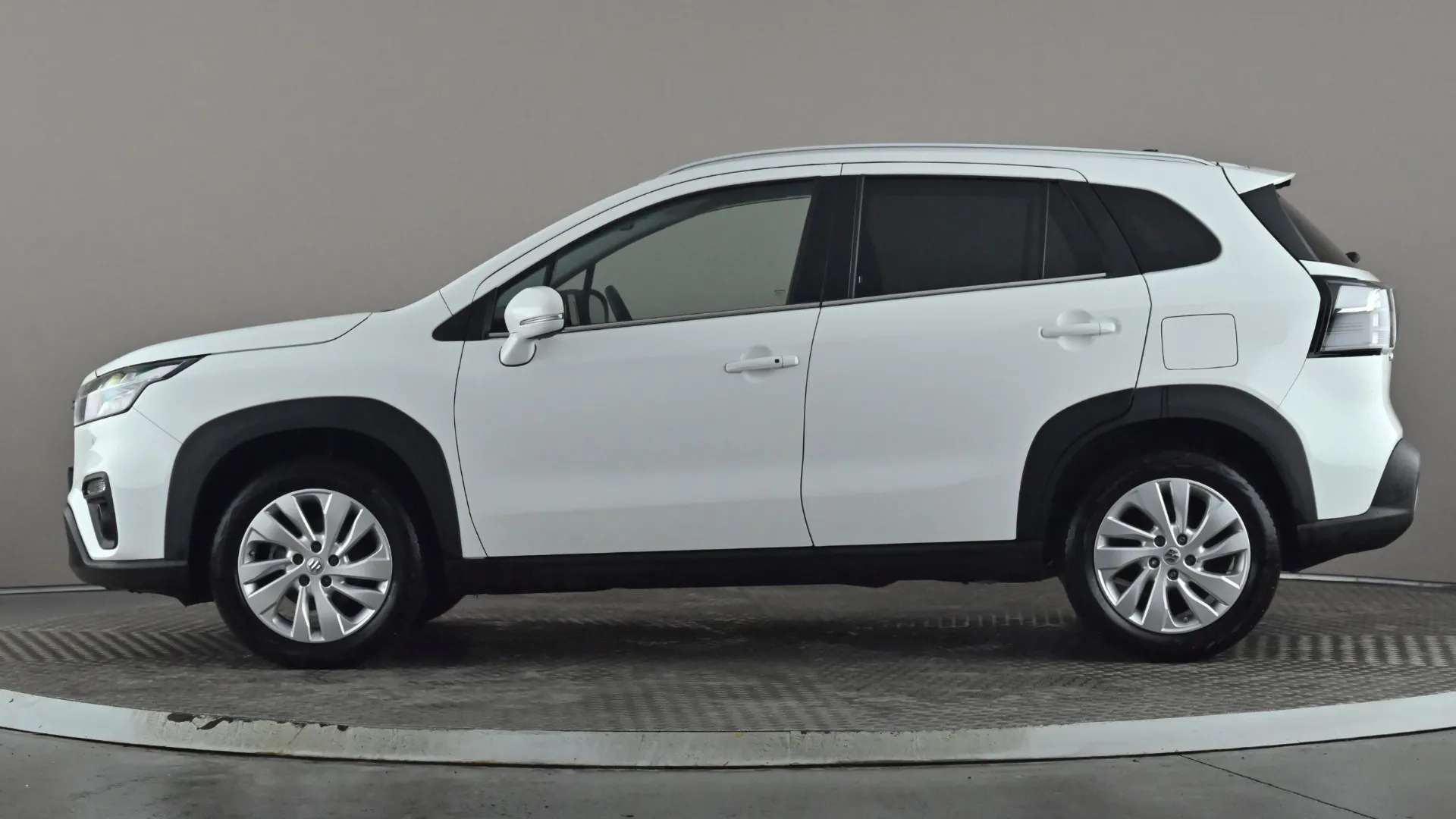 A 2023 SUZUKI S-CROSS 1.4 Boosterjet 48V Hybrid Motion A 2023 SUZUKI S-CROSS 1.4 Boosterjet 48V Hybrid Motion