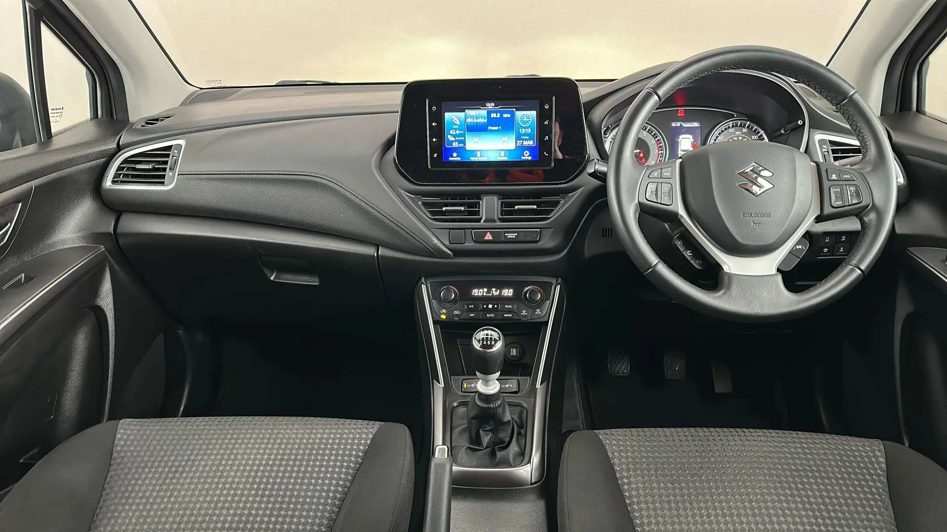 2023 SUZUKI S-CROSS 2023 SUZUKI S-CROSS