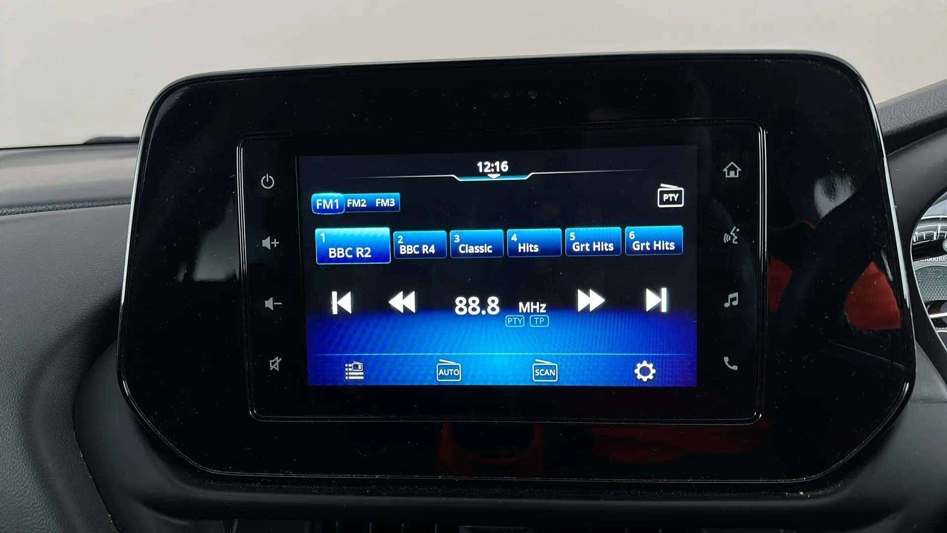 2023 SUZUKI S-CROSS 2023 SUZUKI S-CROSS