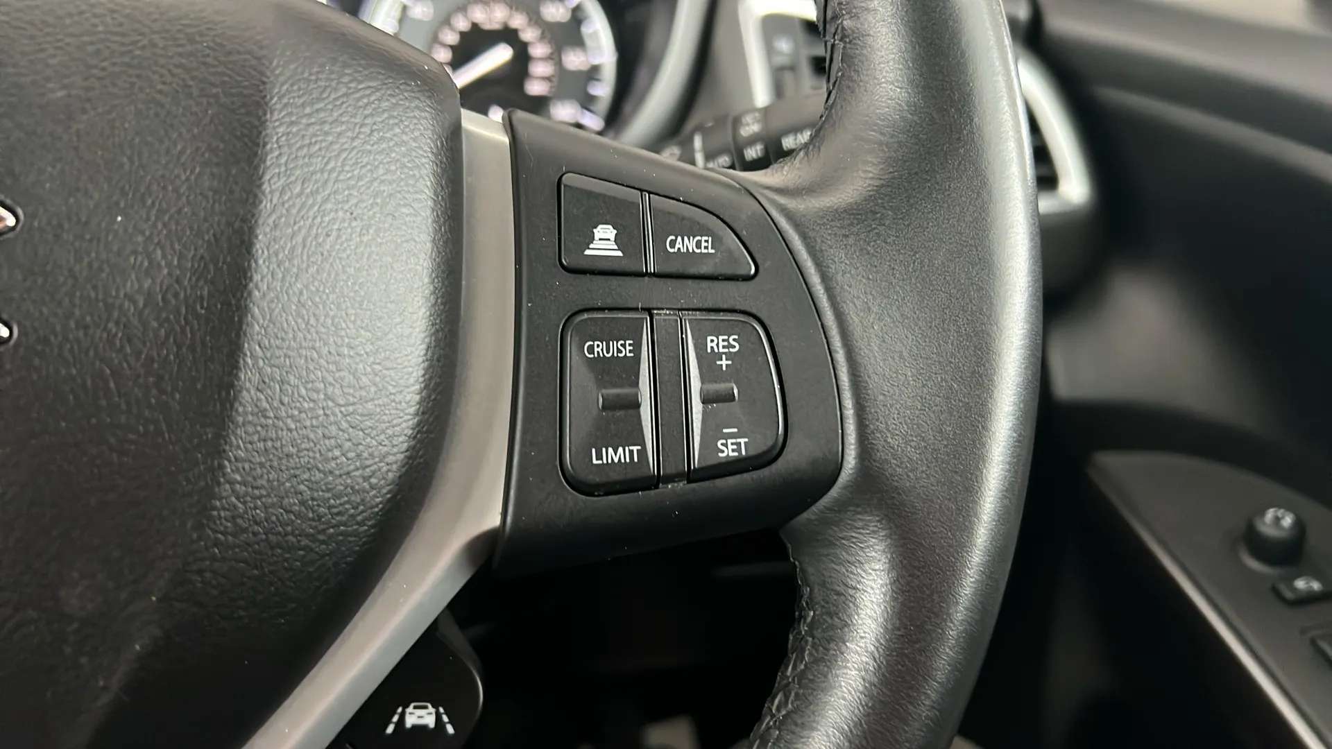 2023 SUZUKI S-CROSS 2023 SUZUKI S-CROSS