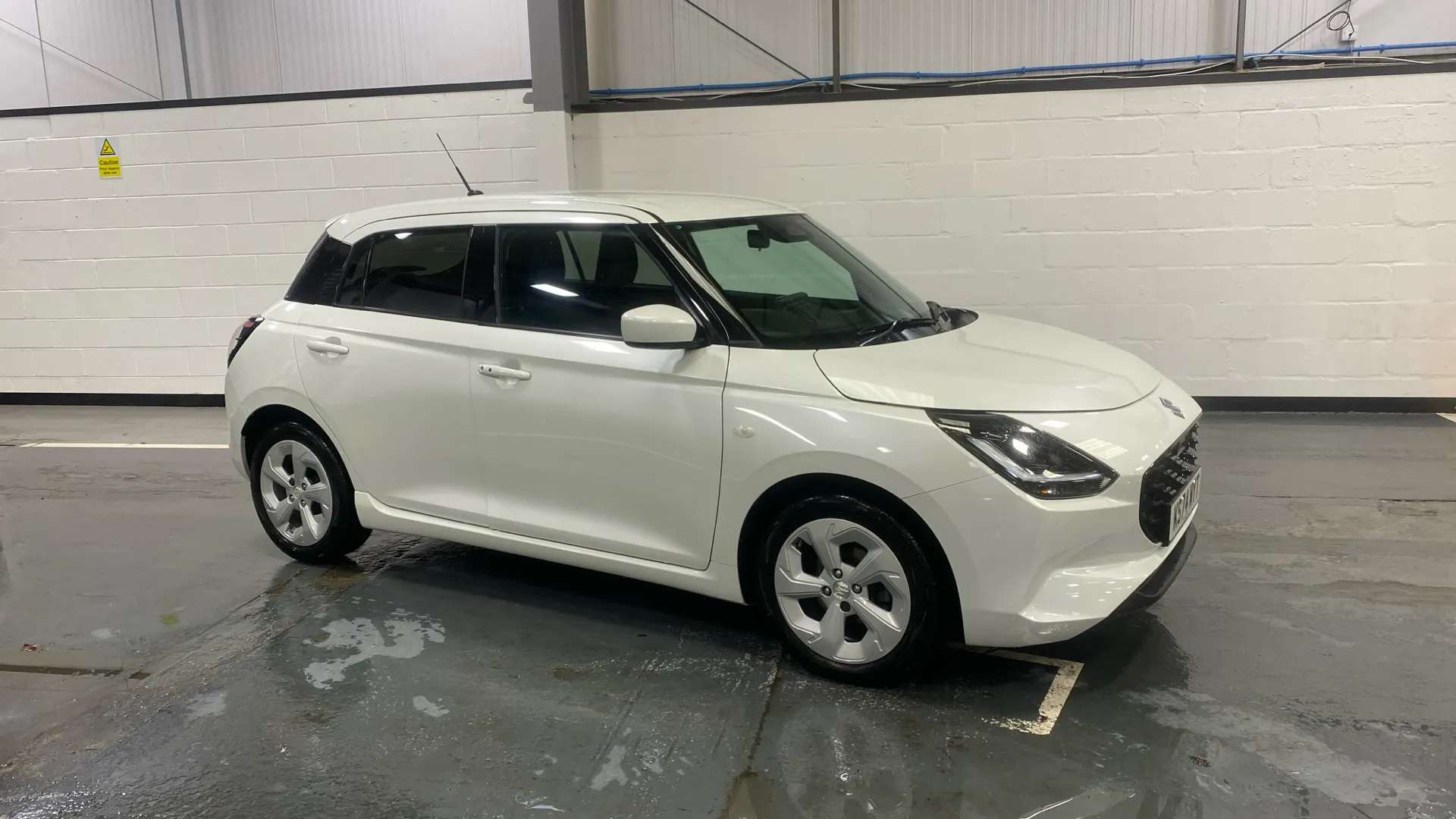 A 2024 SUZUKI SWIFT 1.2 Mild Hybrid Motion A 2024 SUZUKI SWIFT 1.2 Mild Hybrid Motion