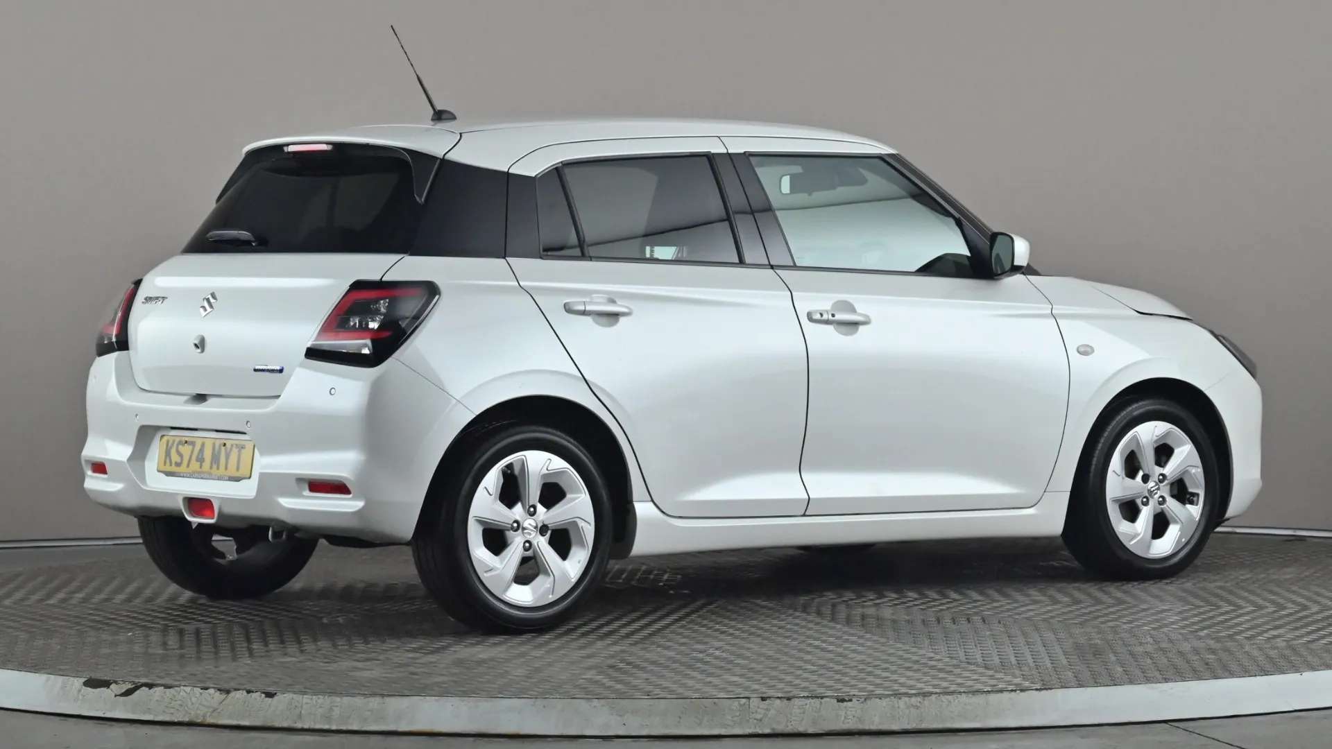2024 SUZUKI SWIFT 2024 SUZUKI SWIFT