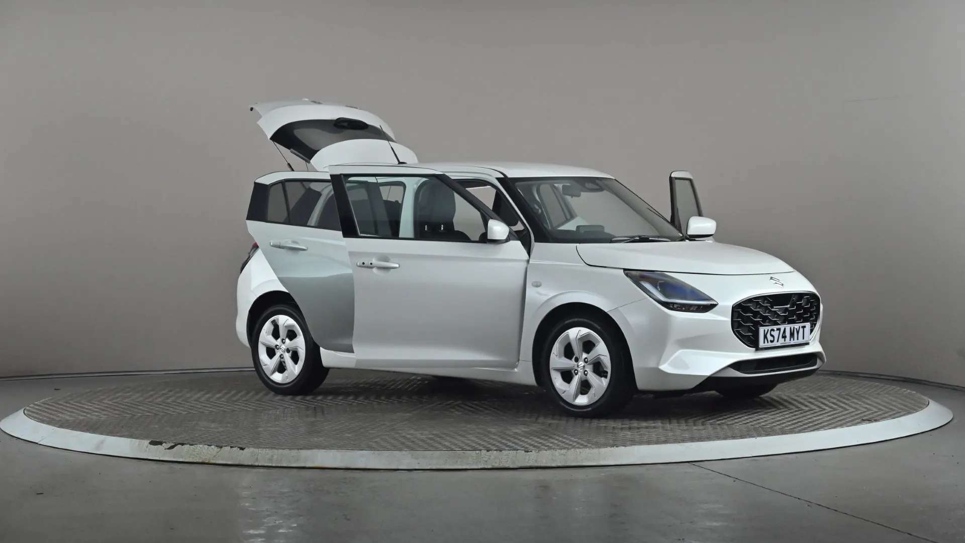 2024 SUZUKI SWIFT 2024 SUZUKI SWIFT