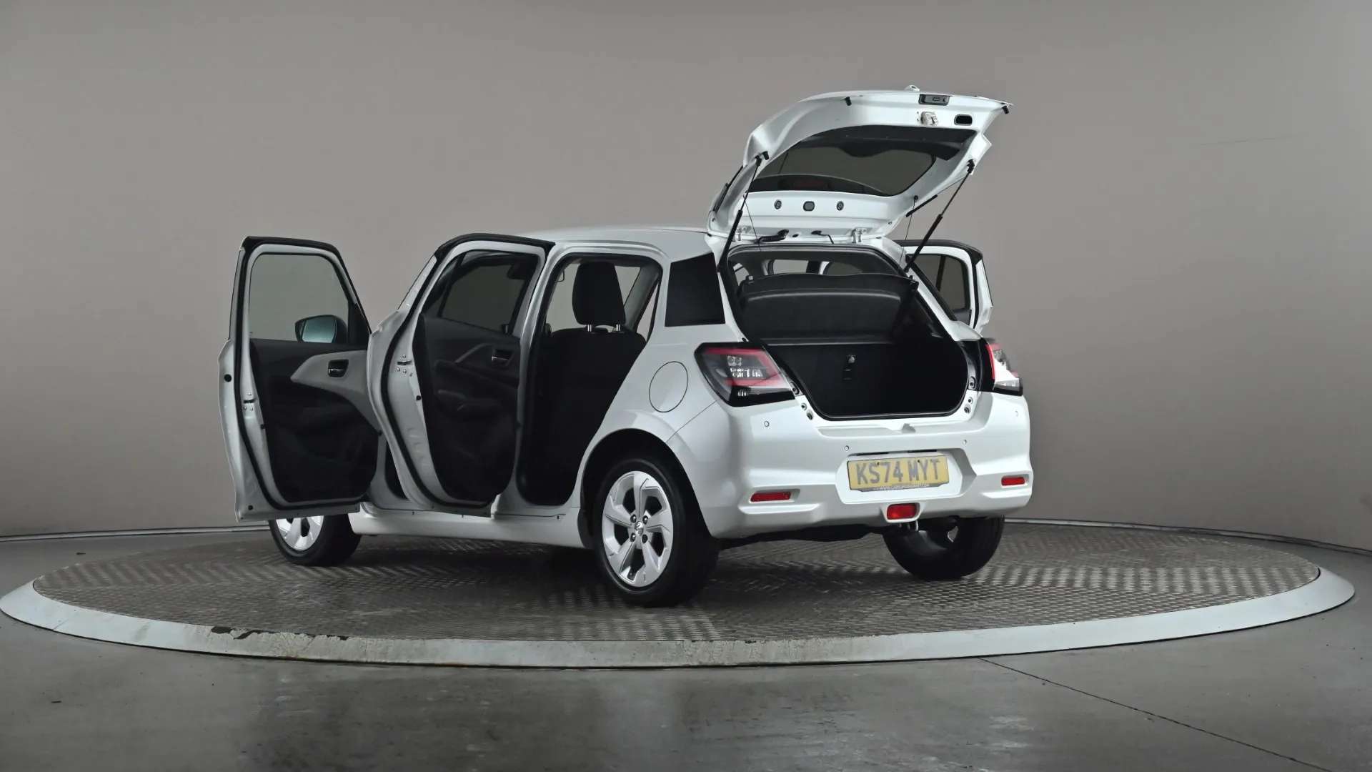 2024 SUZUKI SWIFT 2024 SUZUKI SWIFT