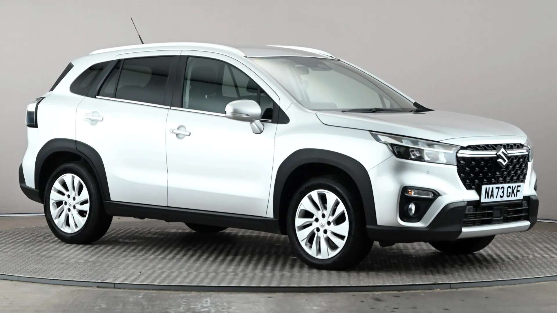 A 2023 SUZUKI S-CROSS 1.4 Boosterjet 48V Hybrid Motion A 2023 SUZUKI S-CROSS 1.4 Boosterjet 48V Hybrid Motion