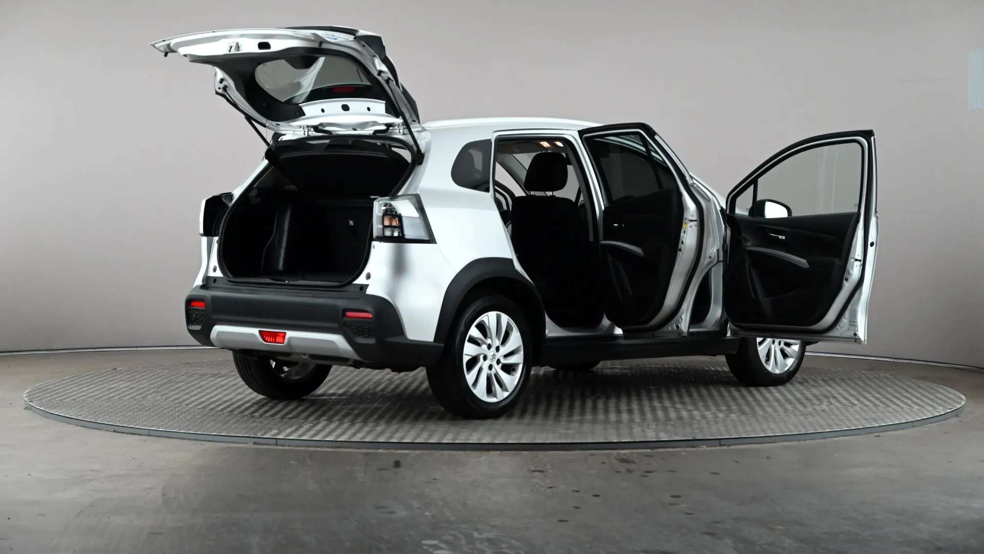 2023 SUZUKI S-CROSS 2023 SUZUKI S-CROSS