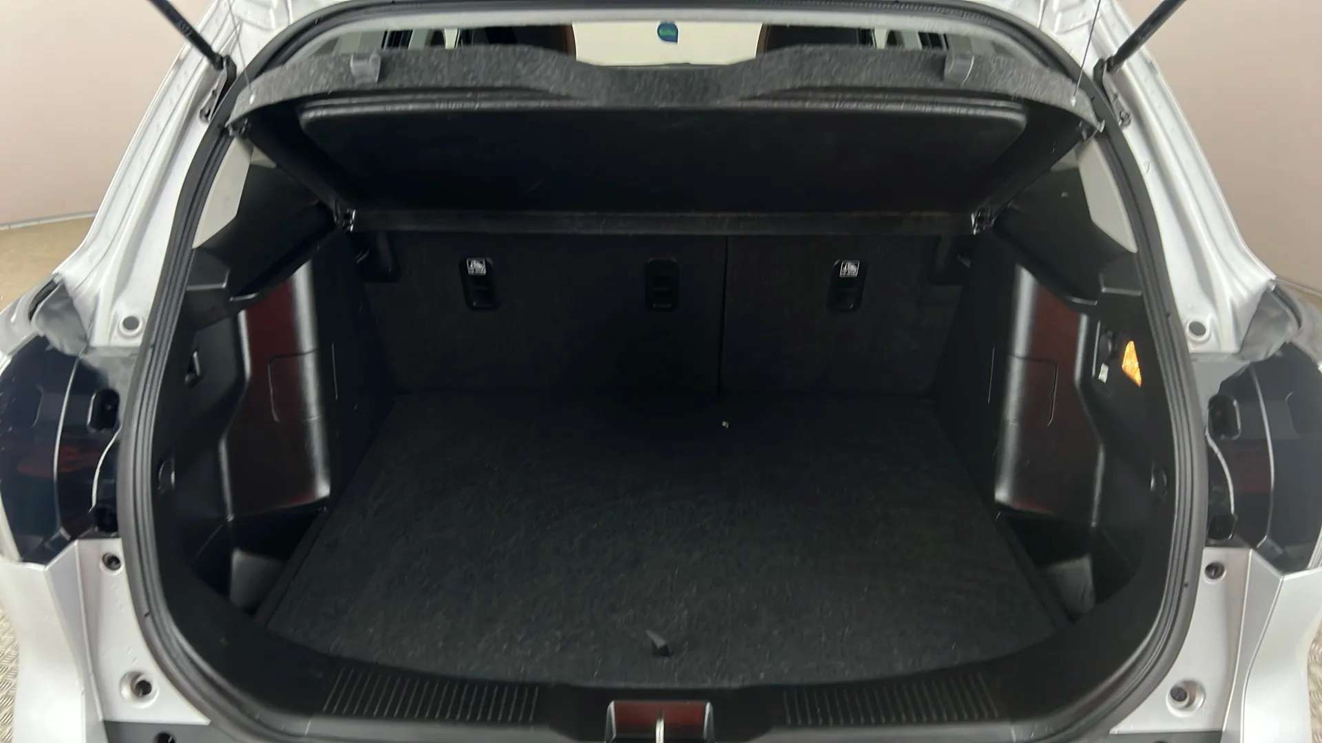 2023 SUZUKI S-CROSS 2023 SUZUKI S-CROSS