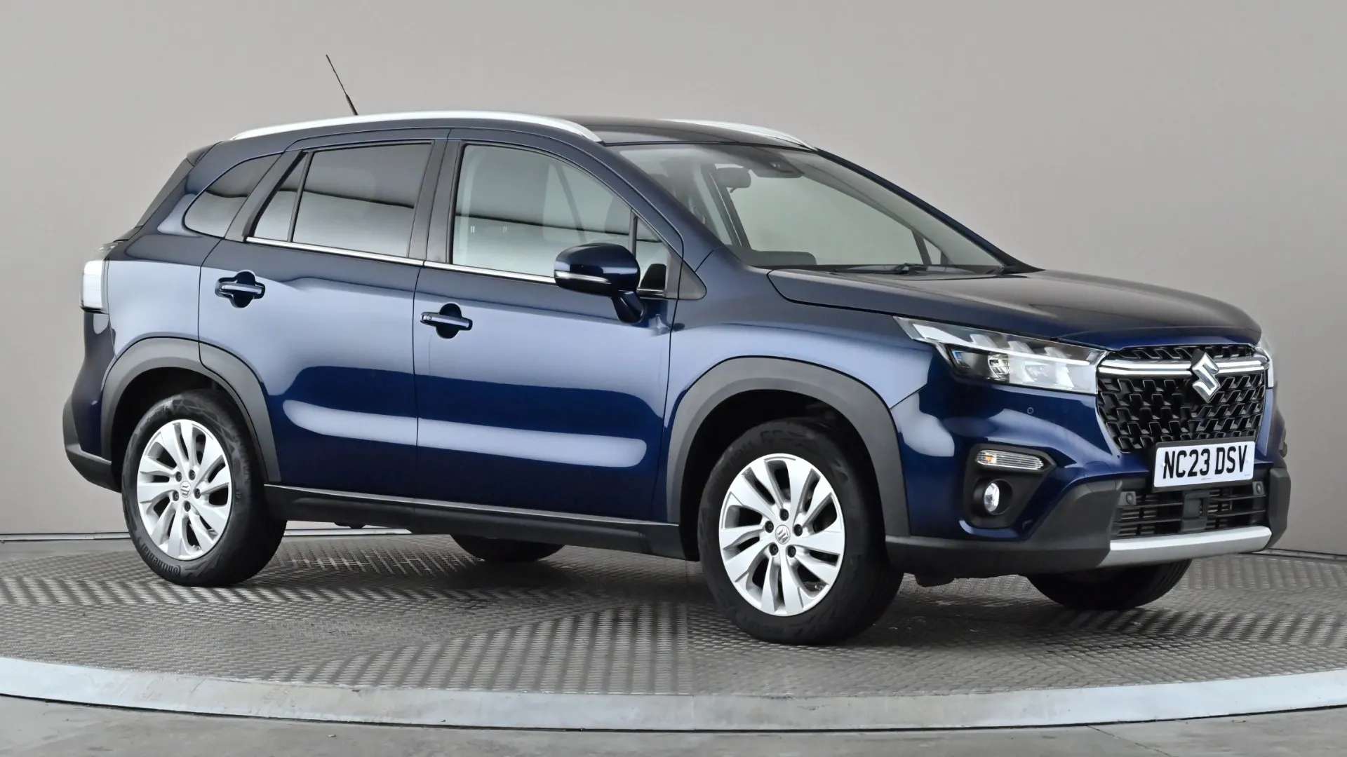 A 2023 SUZUKI S-CROSS 1.4 Boosterjet 48V Hybrid Motion A 2023 SUZUKI S-CROSS 1.4 Boosterjet 48V Hybrid Motion