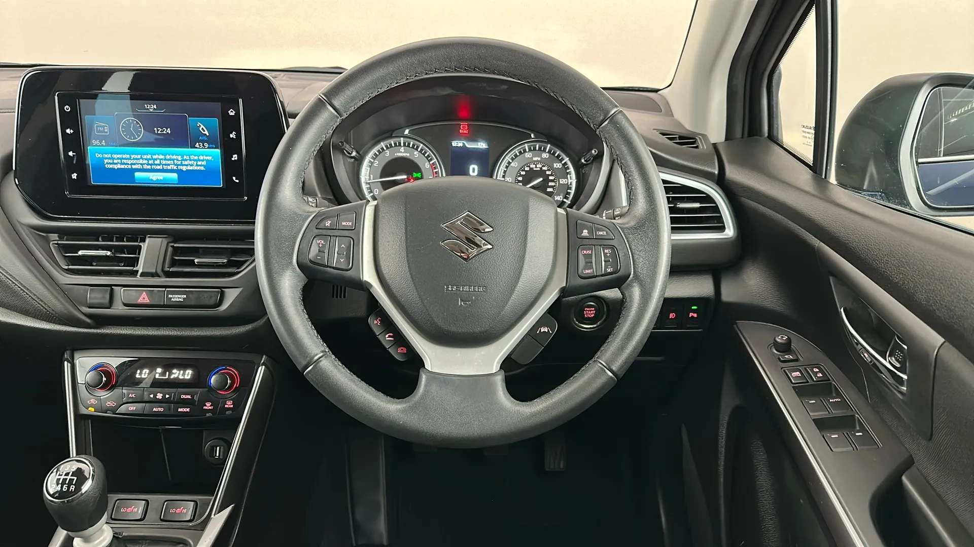 2023 SUZUKI S-CROSS 2023 SUZUKI S-CROSS