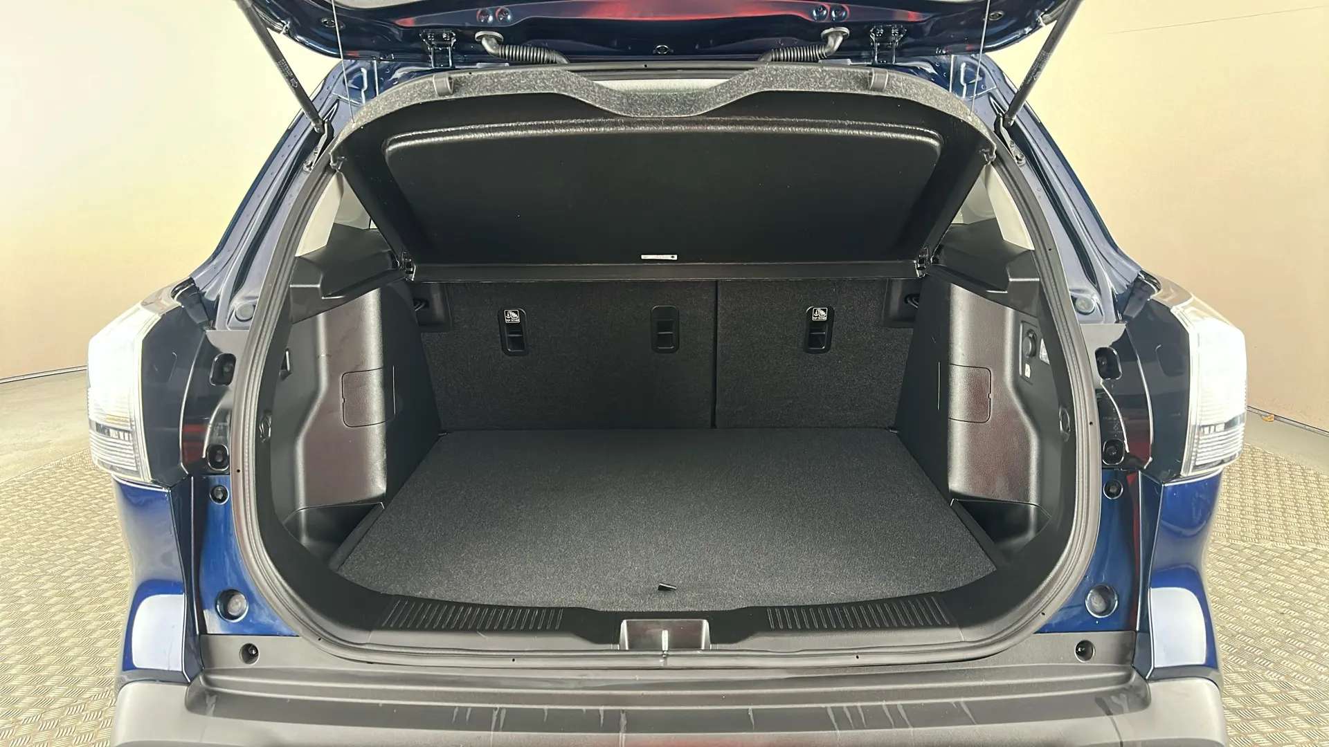2023 SUZUKI S-CROSS 2023 SUZUKI S-CROSS
