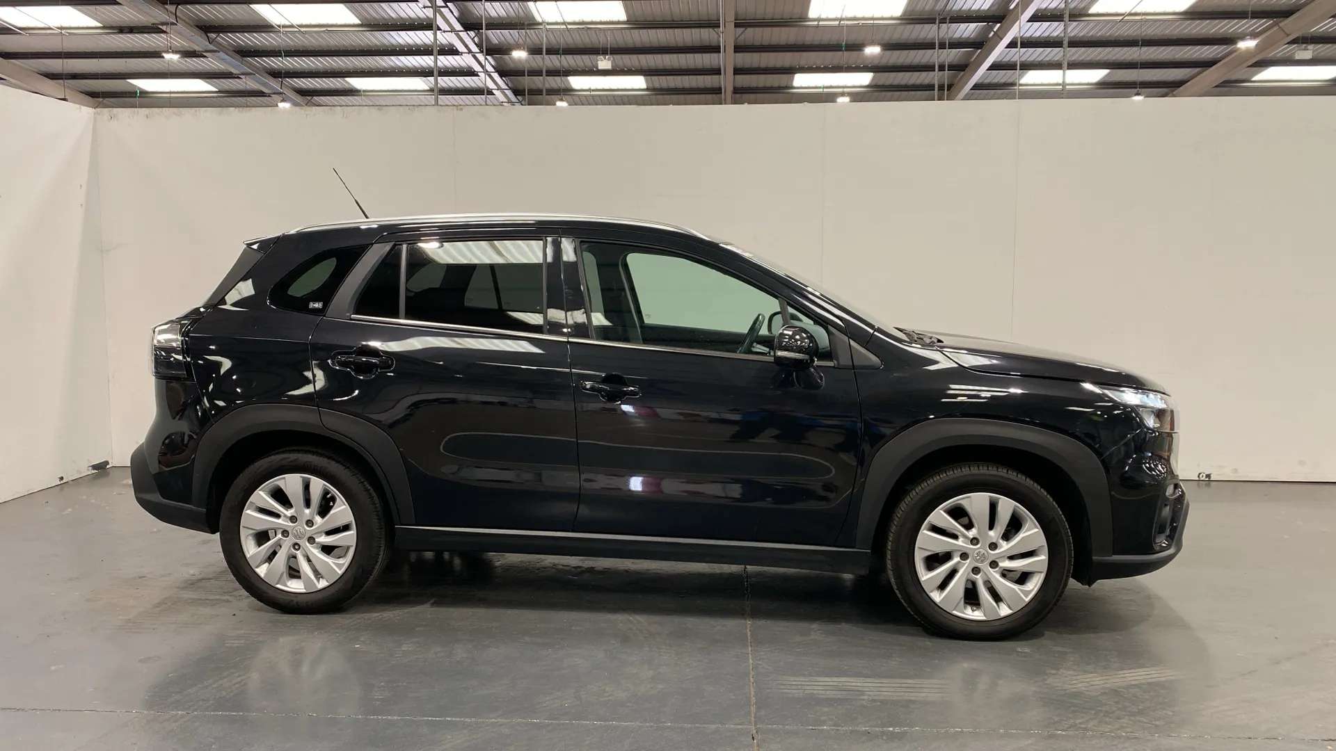 A 2023 SUZUKI S-CROSS 1.4 Boosterjet 48V Hybrid Motion A 2023 SUZUKI S-CROSS 1.4 Boosterjet 48V Hybrid Motion