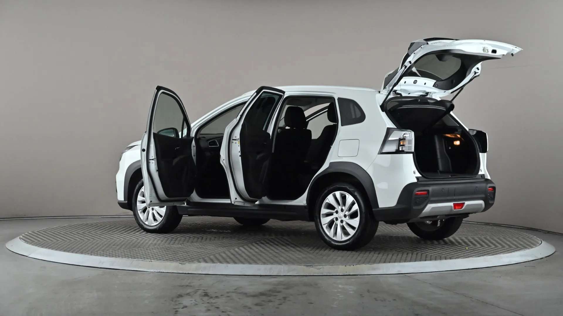 2023 SUZUKI S-CROSS 2023 SUZUKI S-CROSS