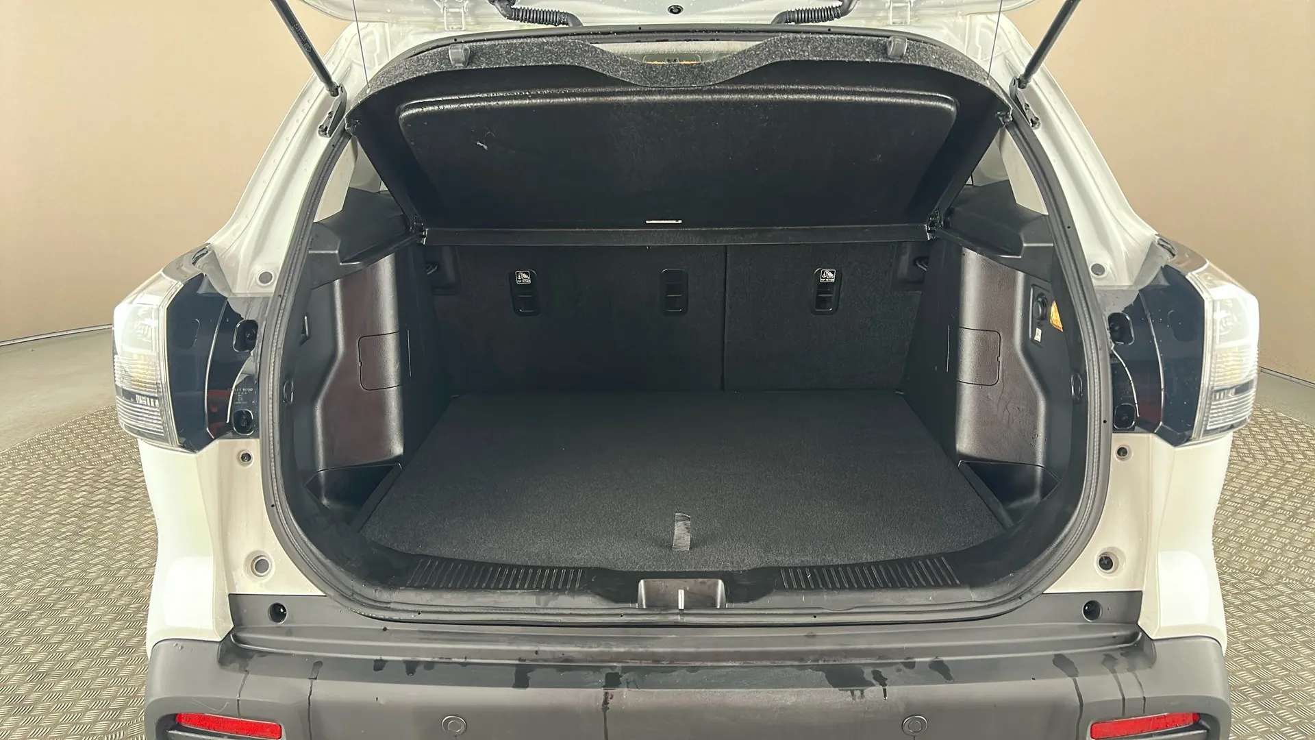 2023 SUZUKI S-CROSS 2023 SUZUKI S-CROSS