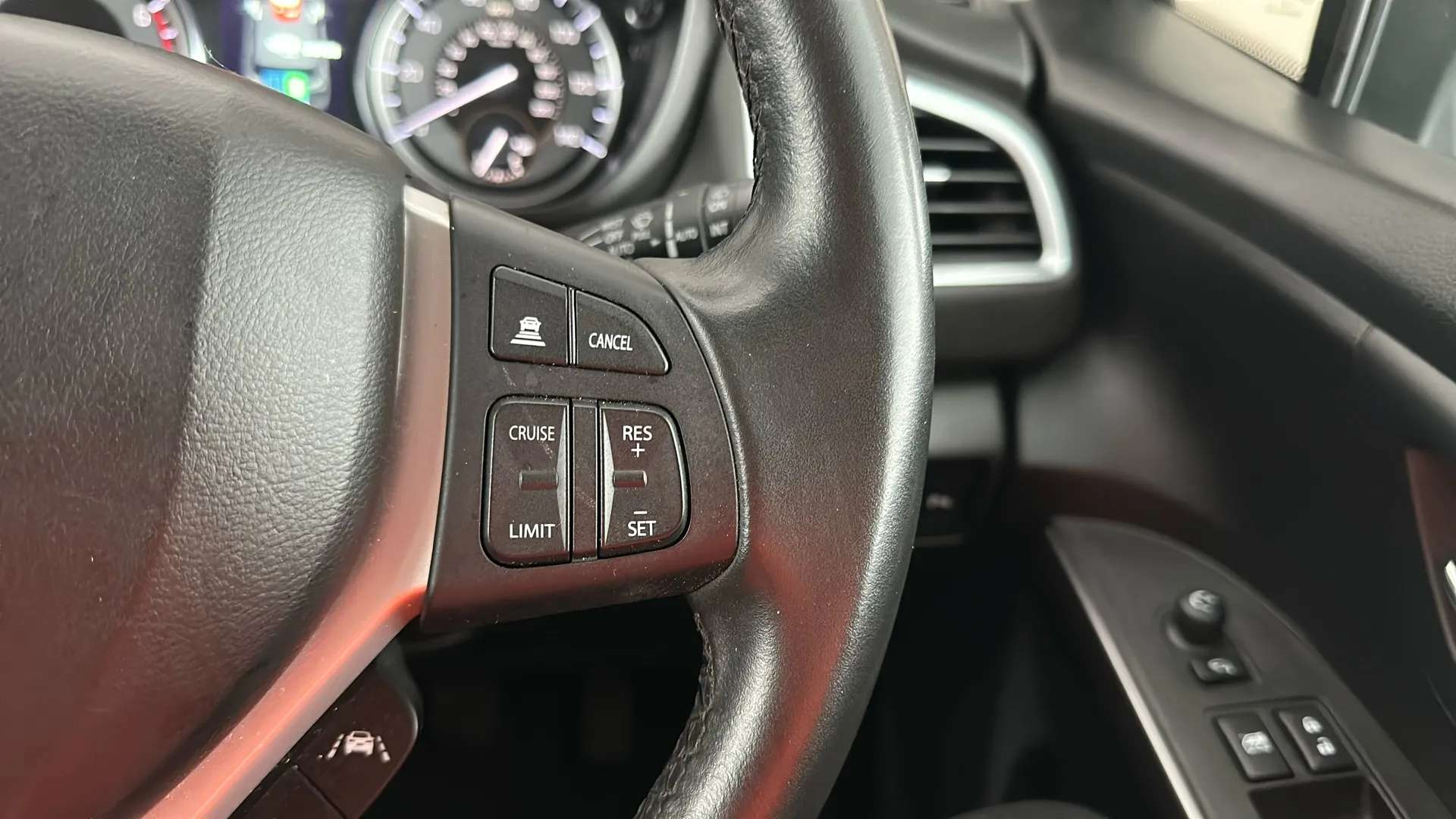 2023 SUZUKI S-CROSS 2023 SUZUKI S-CROSS