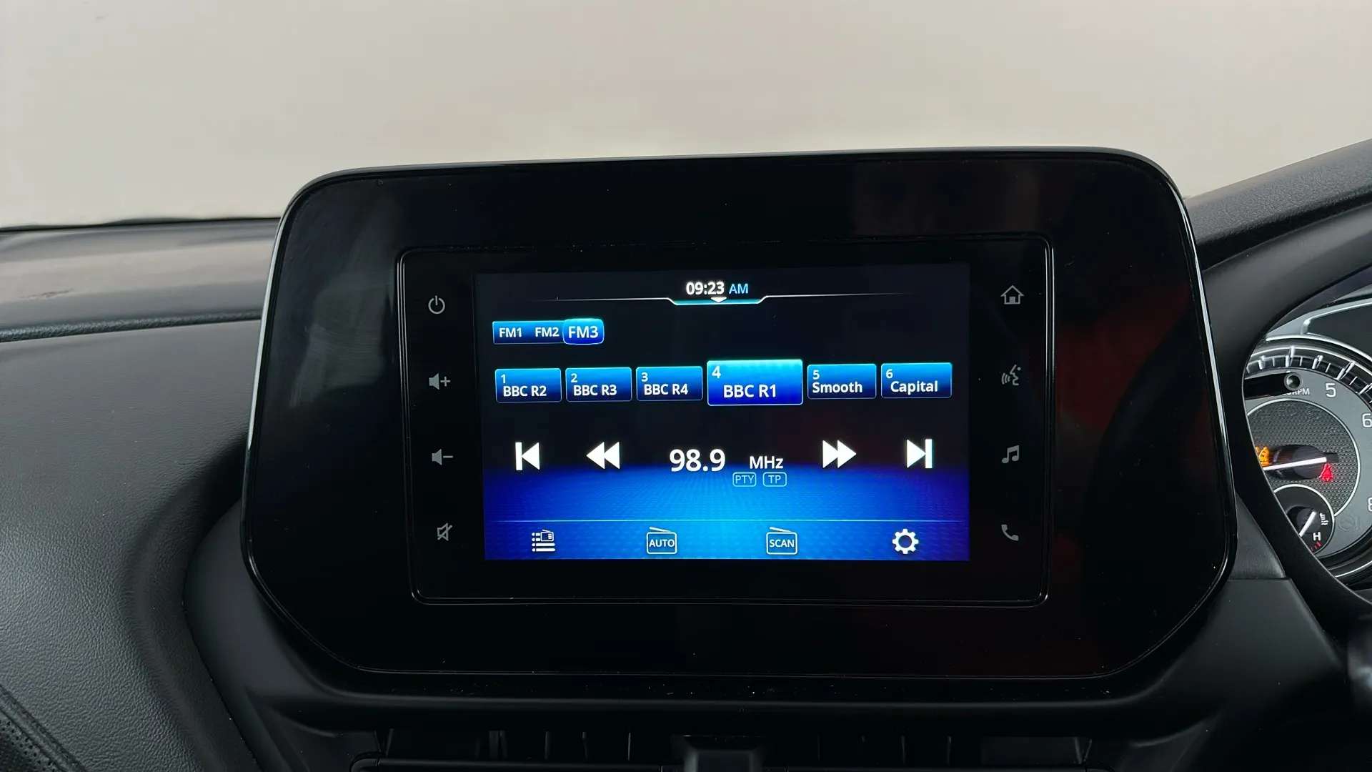 2023 SUZUKI S-CROSS 2023 SUZUKI S-CROSS