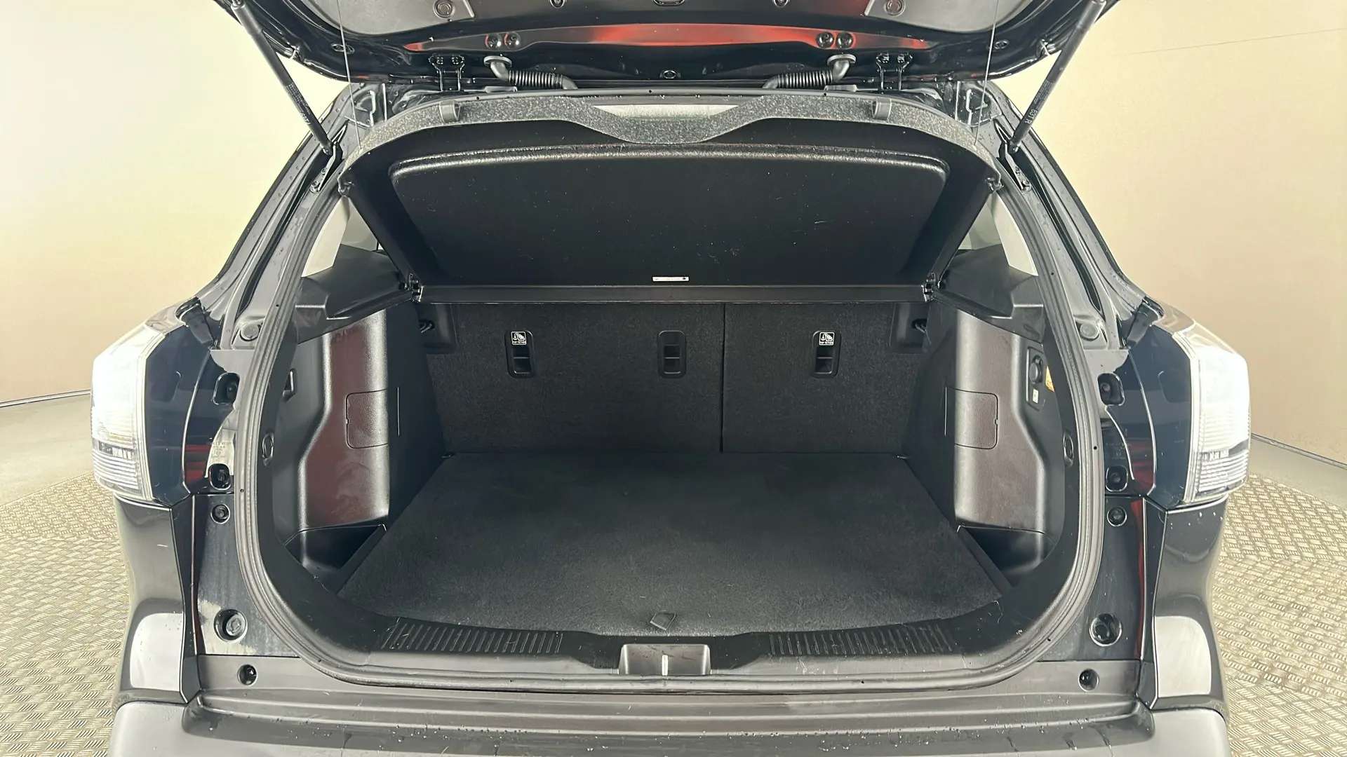 2023 SUZUKI S-CROSS 2023 SUZUKI S-CROSS