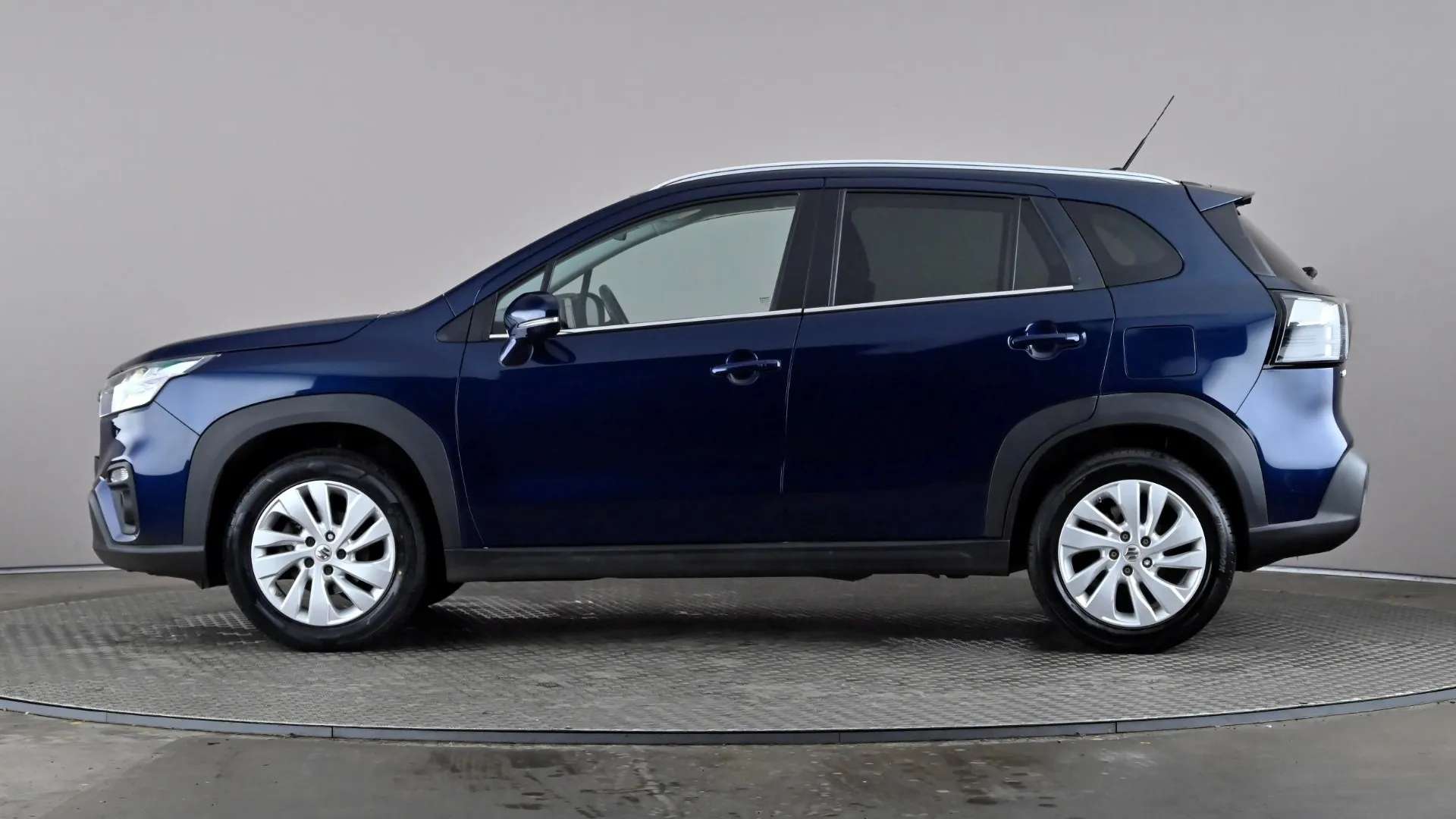 A 2023 SUZUKI S-CROSS 1.4 Boosterjet 48V Hybrid Motion A 2023 SUZUKI S-CROSS 1.4 Boosterjet 48V Hybrid Motion