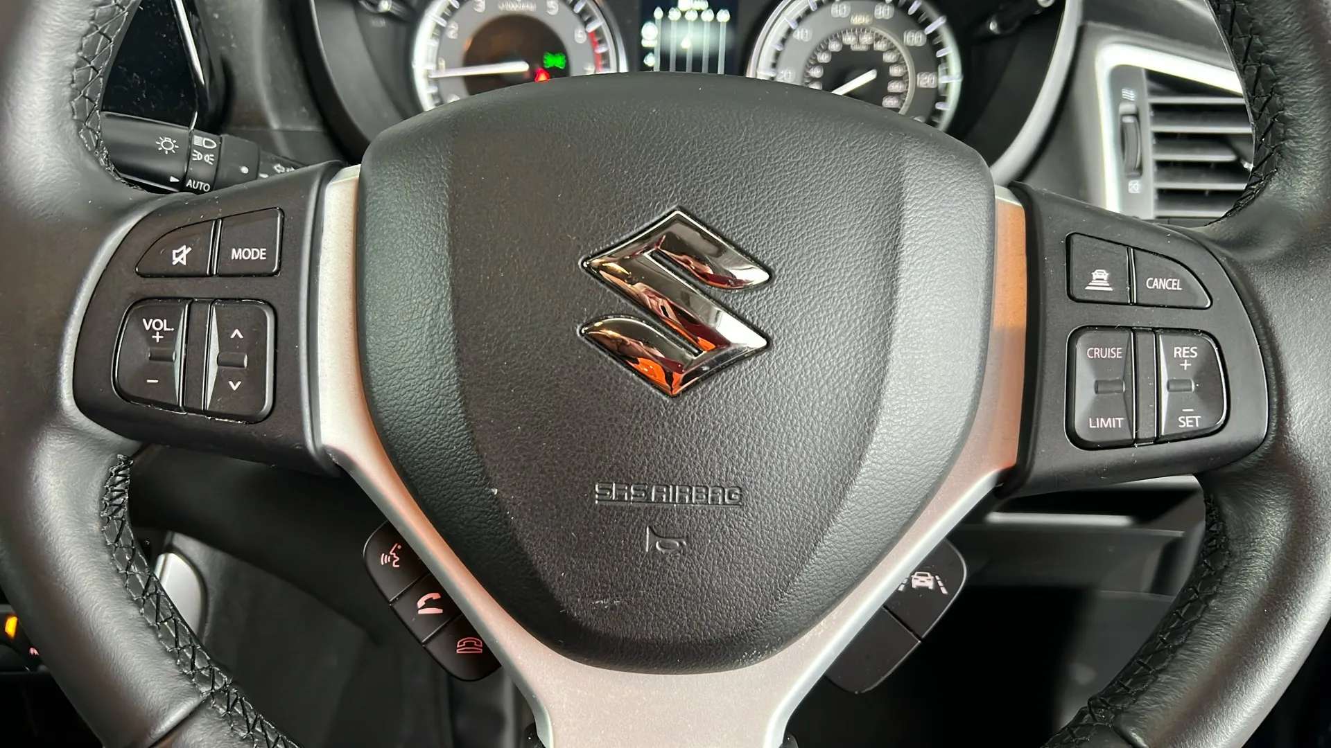 2023 SUZUKI S-CROSS 2023 SUZUKI S-CROSS