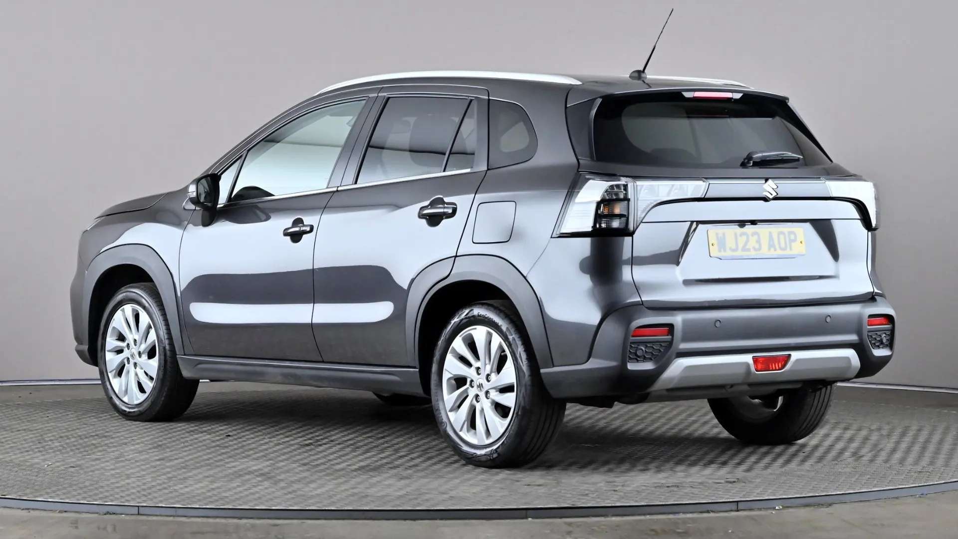 A 2023 SUZUKI S-CROSS 1.4 Boosterjet 48V Hybrid Motion A 2023 SUZUKI S-CROSS 1.4 Boosterjet 48V Hybrid Motion