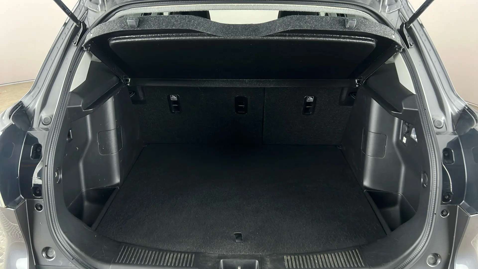 2023 SUZUKI S-CROSS 2023 SUZUKI S-CROSS