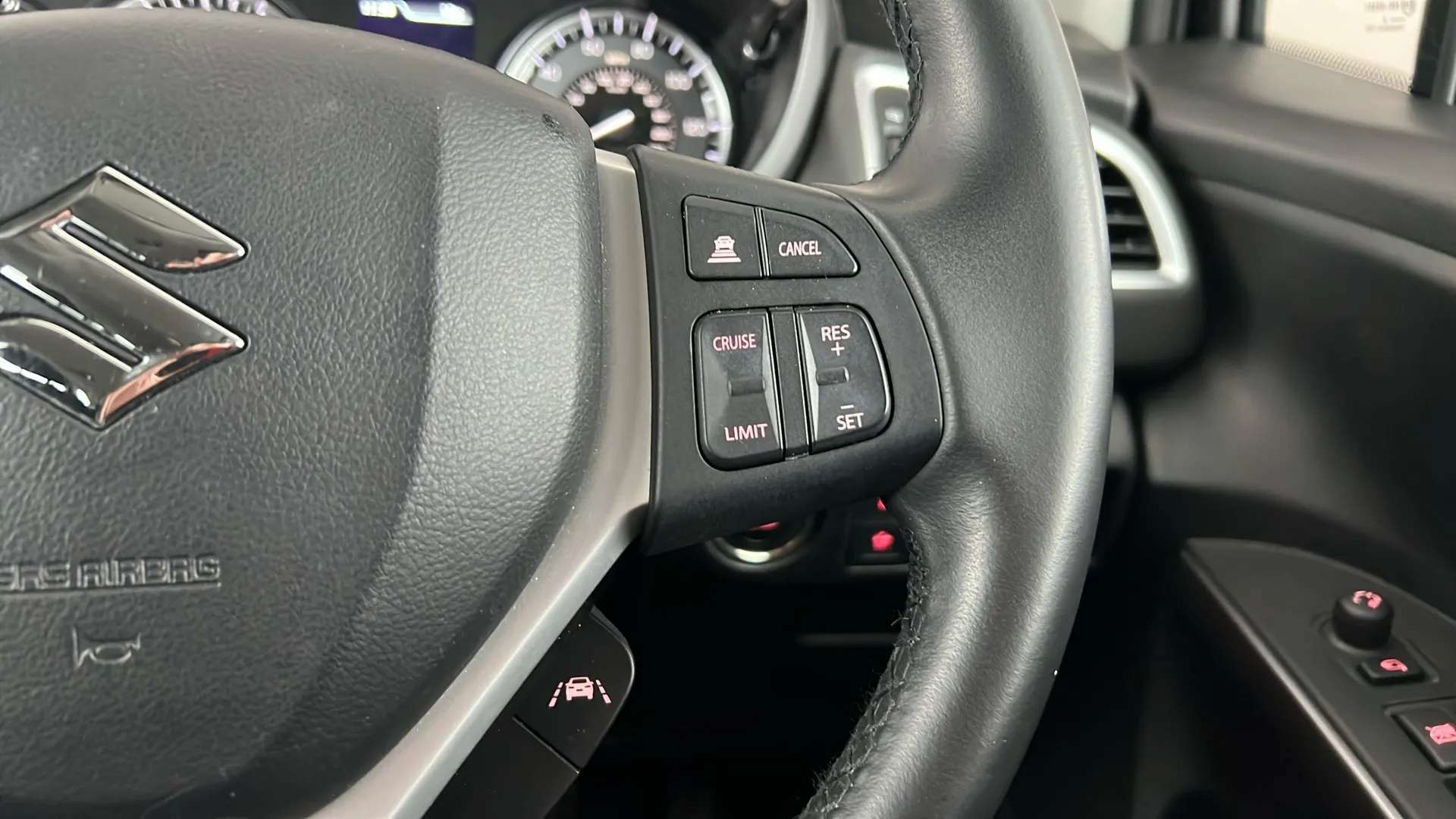 2023 SUZUKI S-CROSS 2023 SUZUKI S-CROSS