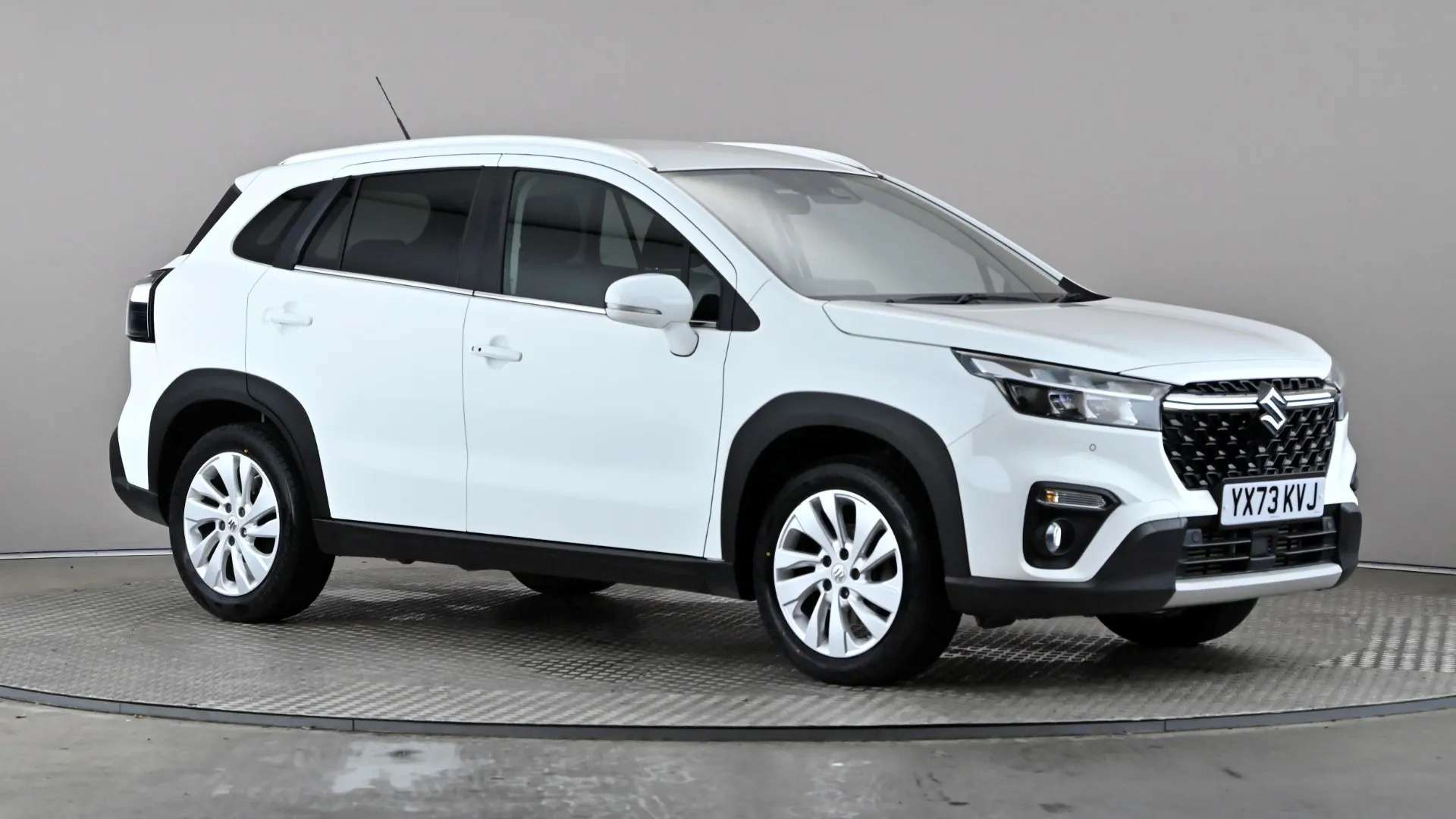 A 2023 SUZUKI S-CROSS 1.4 Boosterjet 48V Hybrid Motion A 2023 SUZUKI S-CROSS 1.4 Boosterjet 48V Hybrid Motion