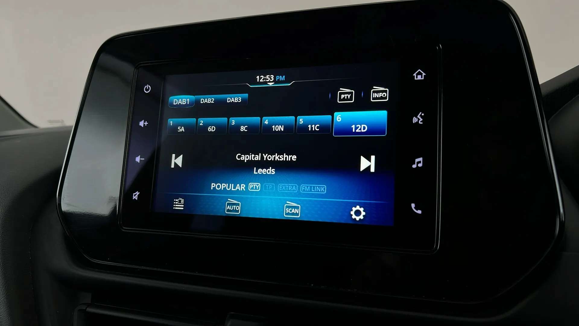 2023 SUZUKI S-CROSS 2023 SUZUKI S-CROSS