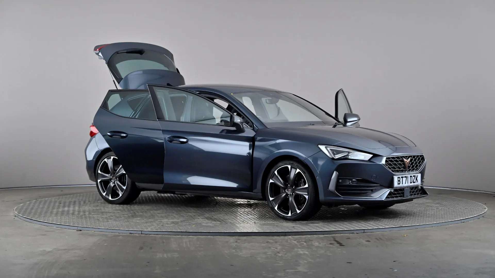 2021 CUPRA LEON 2021 CUPRA LEON